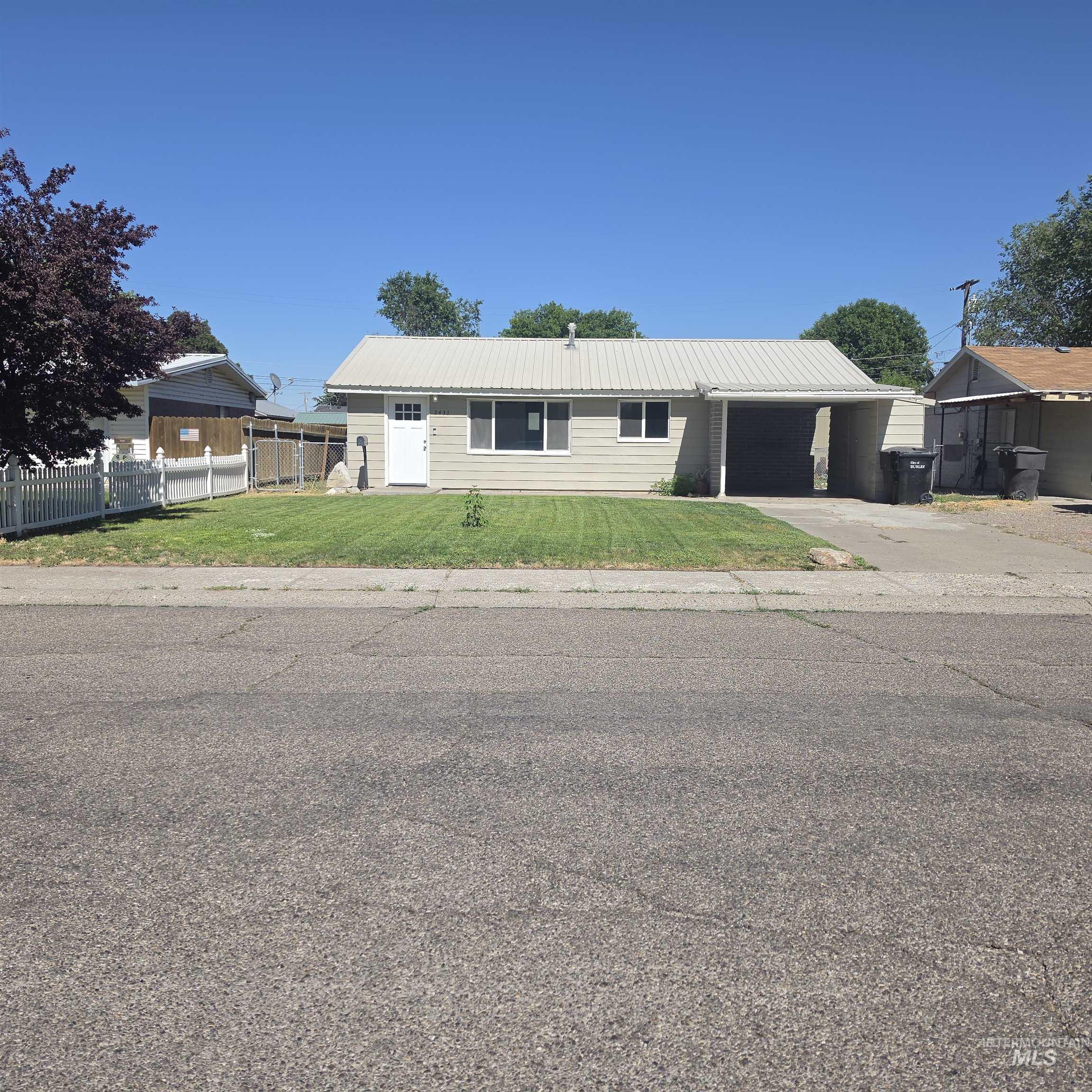 2431 Miller Avenue, Burley, Idaho 83318, 3 Bedrooms, 1 Bathroom, Residential For Sale, Price $235,000, 98993675
