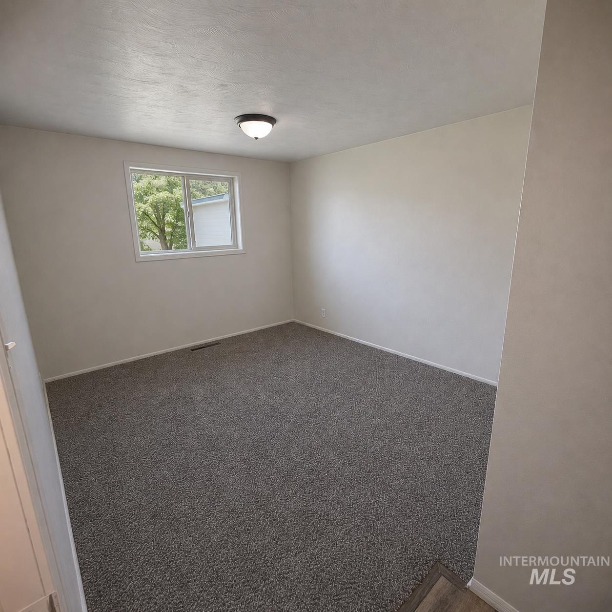 2431 Miller Avenue, Burley, Idaho 83318, 3 Bedrooms, 1 Bathroom, Residential For Sale, Price $235,000,MLS 98993675