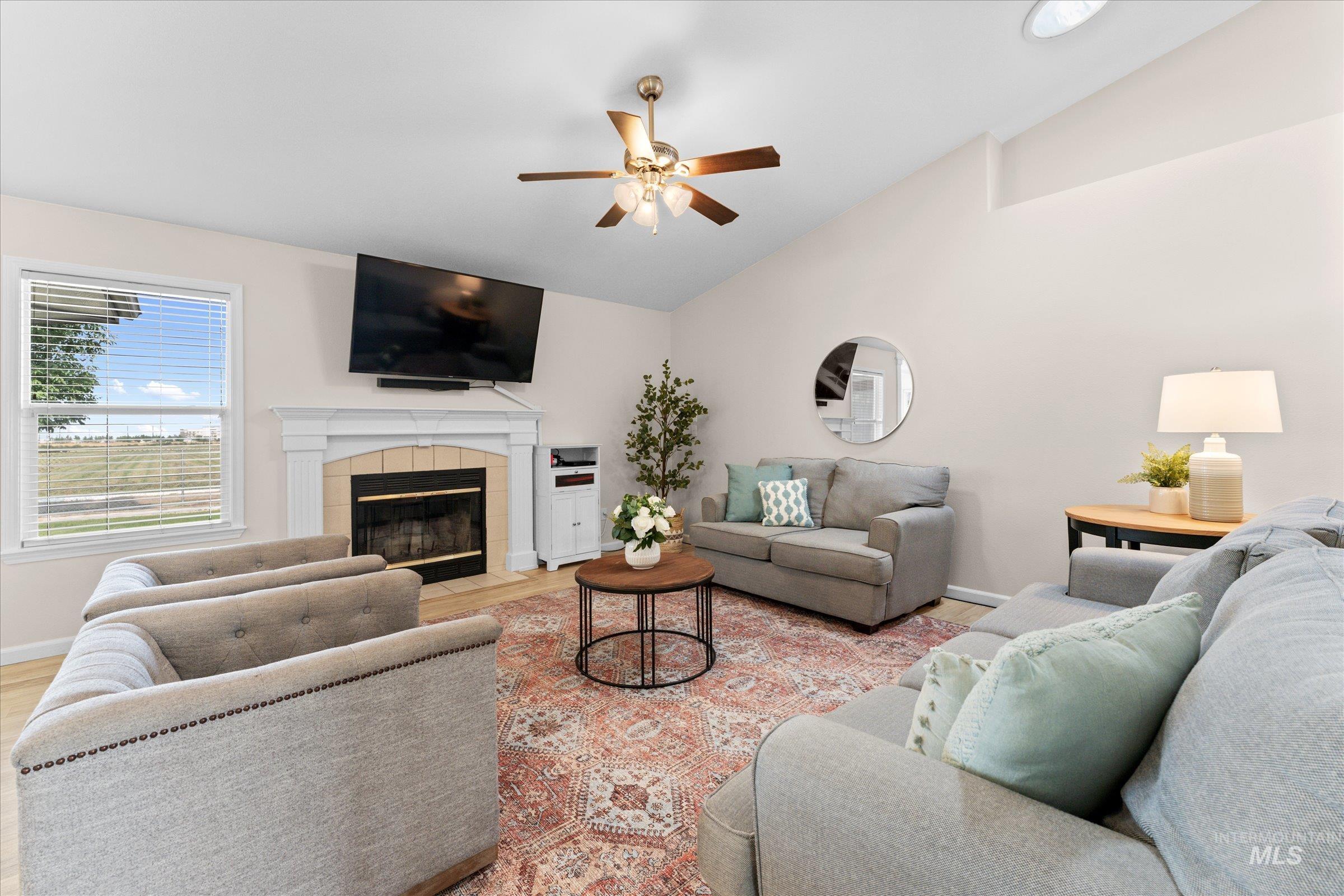 349 S Lodestone Ave, Meridian, Idaho 83642, 4 Bedrooms, 3 Bathrooms, Residential For Sale, Price $505,000,MLS 98993676