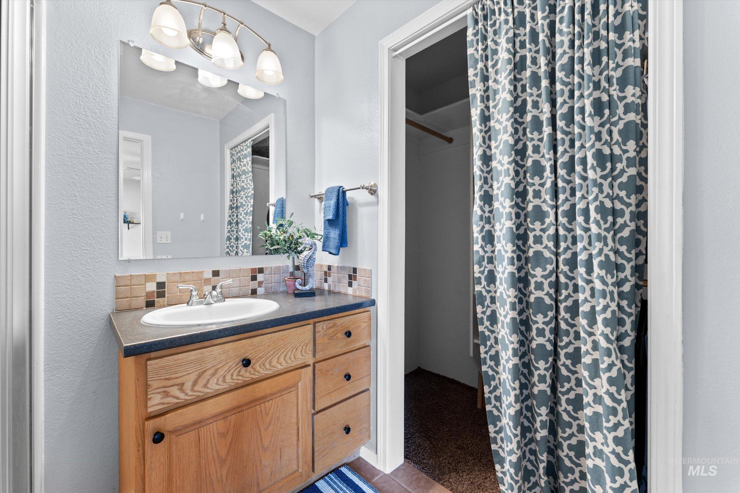 349 S Lodestone Ave, Meridian, Idaho 83642, 4 Bedrooms, 3 Bathrooms, Residential For Sale, Price $505,000,MLS 98993676