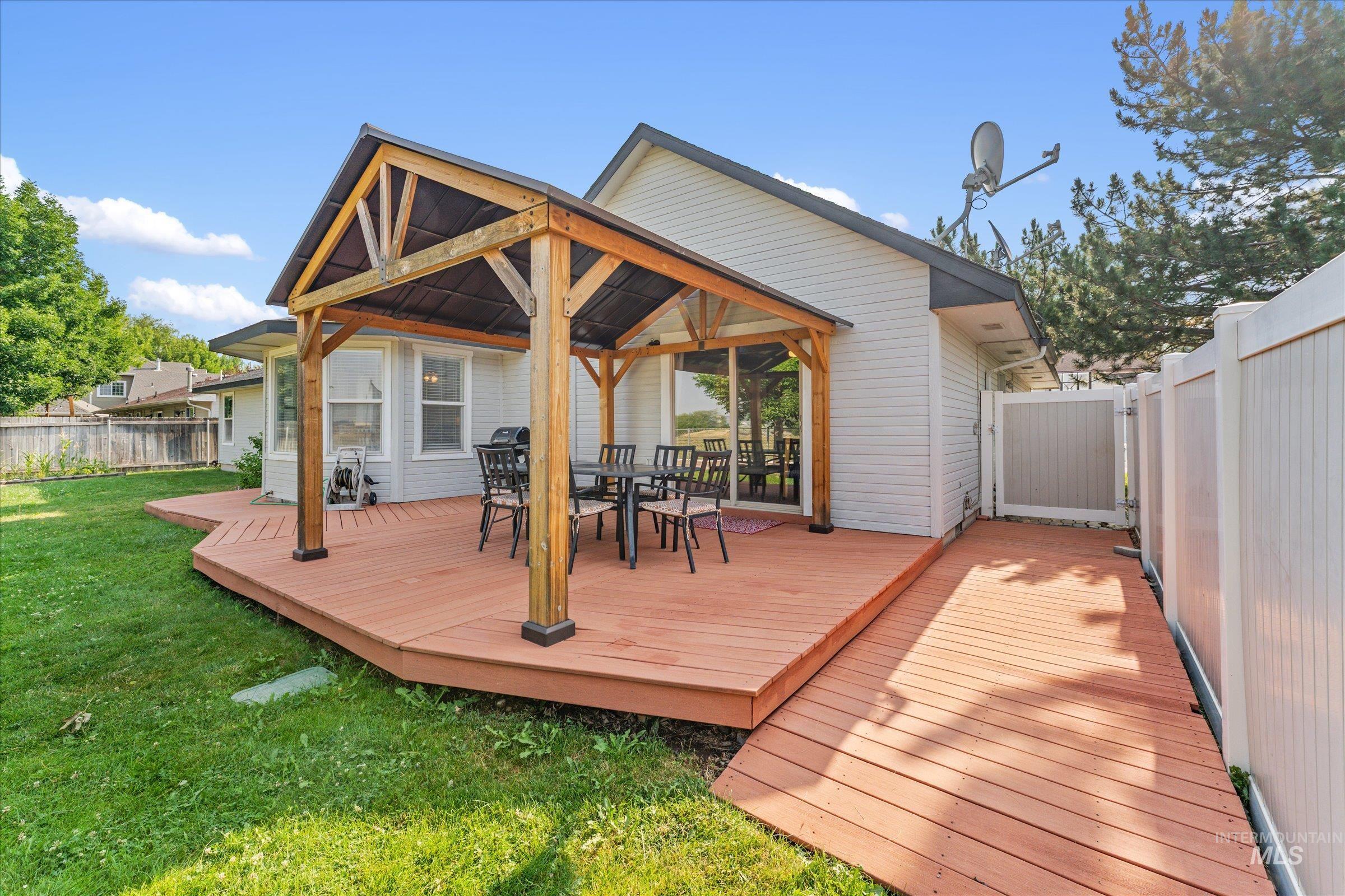 349 S Lodestone Ave, Meridian, Idaho 83642, 4 Bedrooms, 3 Bathrooms, Residential For Sale, Price $505,000,MLS 98993676