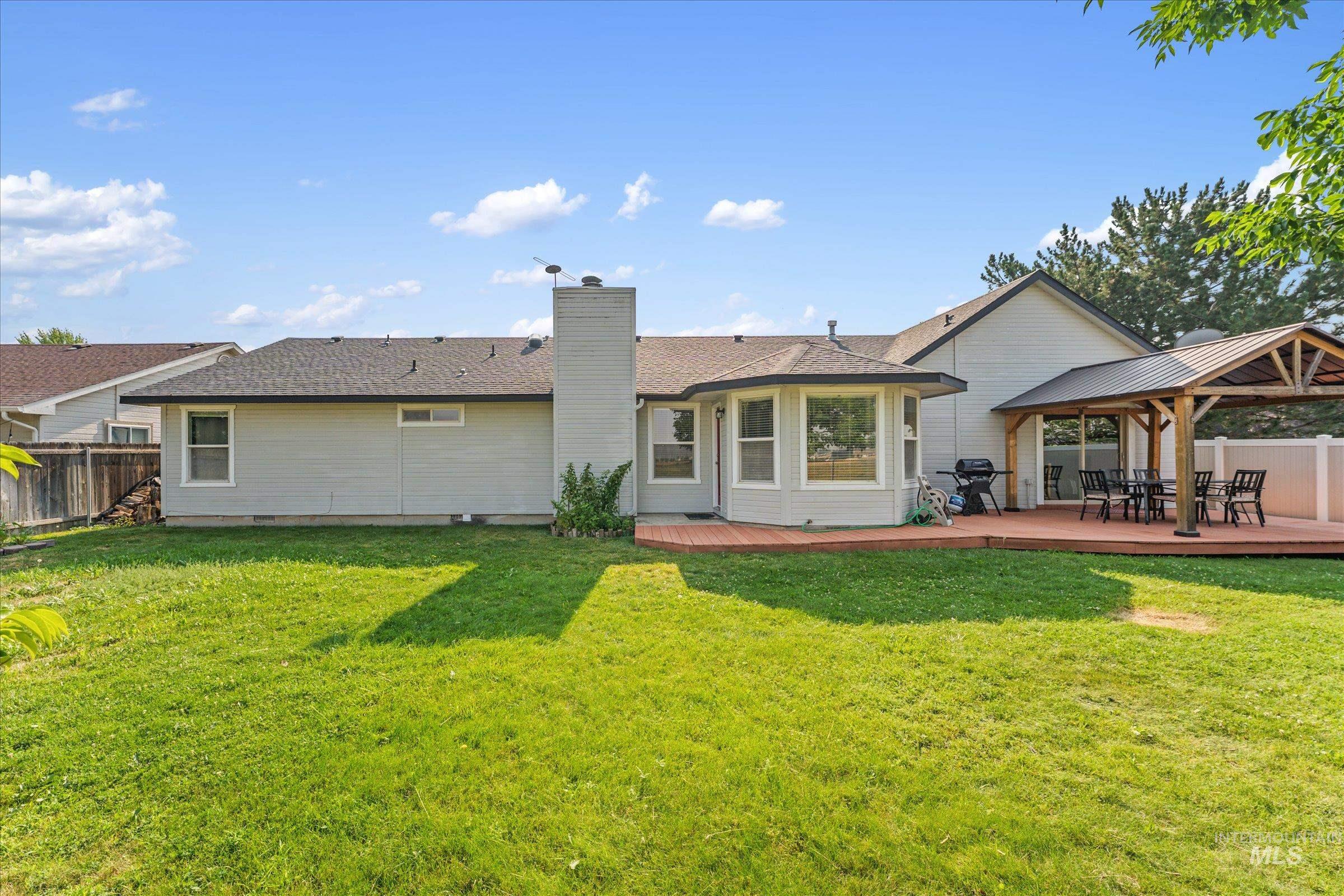 349 S Lodestone Ave, Meridian, Idaho 83642, 4 Bedrooms, 3 Bathrooms, Residential For Sale, Price $505,000,MLS 98993676