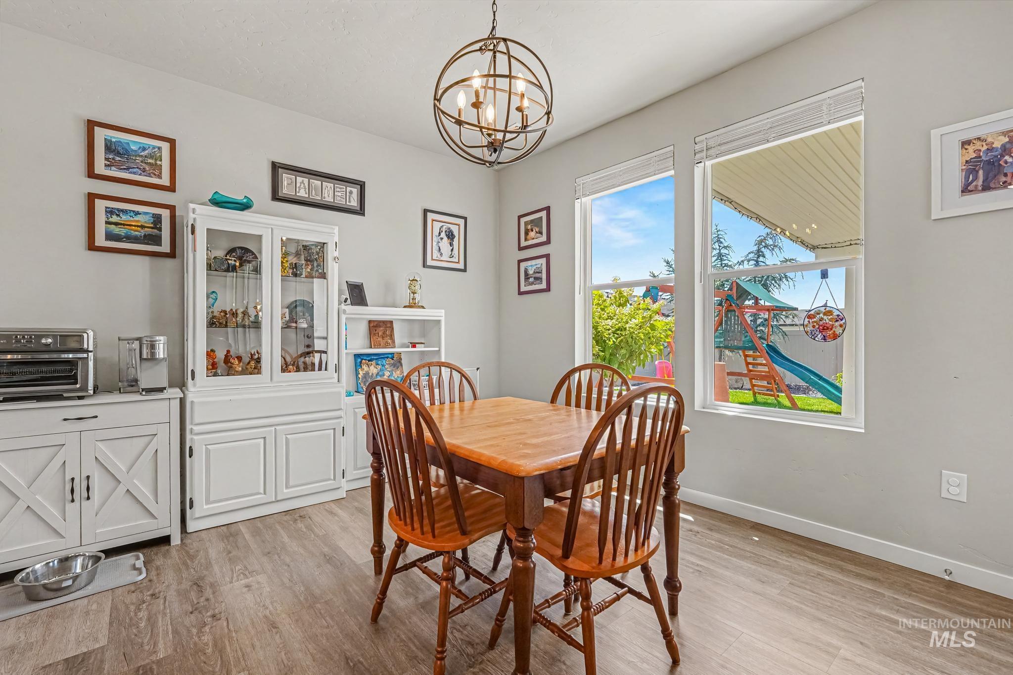 1425 W Riodosa Dr, Meridian, Idaho 83642, 4 Bedrooms, 2 Bathrooms, Residential For Sale, Price $559,900,MLS 98993677