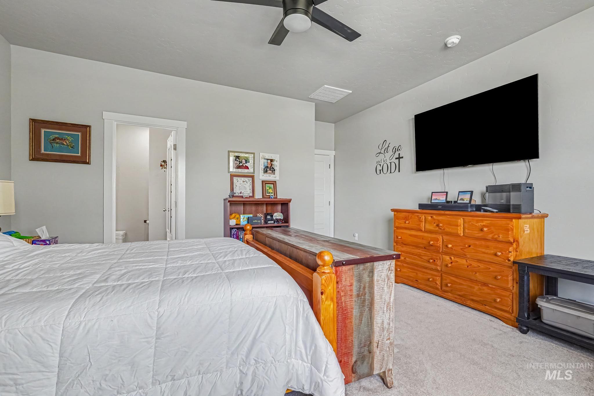 1425 W Riodosa Dr, Meridian, Idaho 83642, 4 Bedrooms, 2 Bathrooms, Residential For Sale, Price $559,900,MLS 98993677
