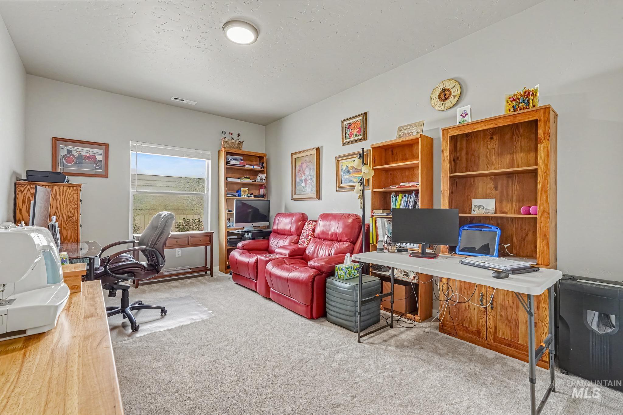 1425 W Riodosa Dr, Meridian, Idaho 83642, 4 Bedrooms, 2 Bathrooms, Residential For Sale, Price $559,900,MLS 98993677