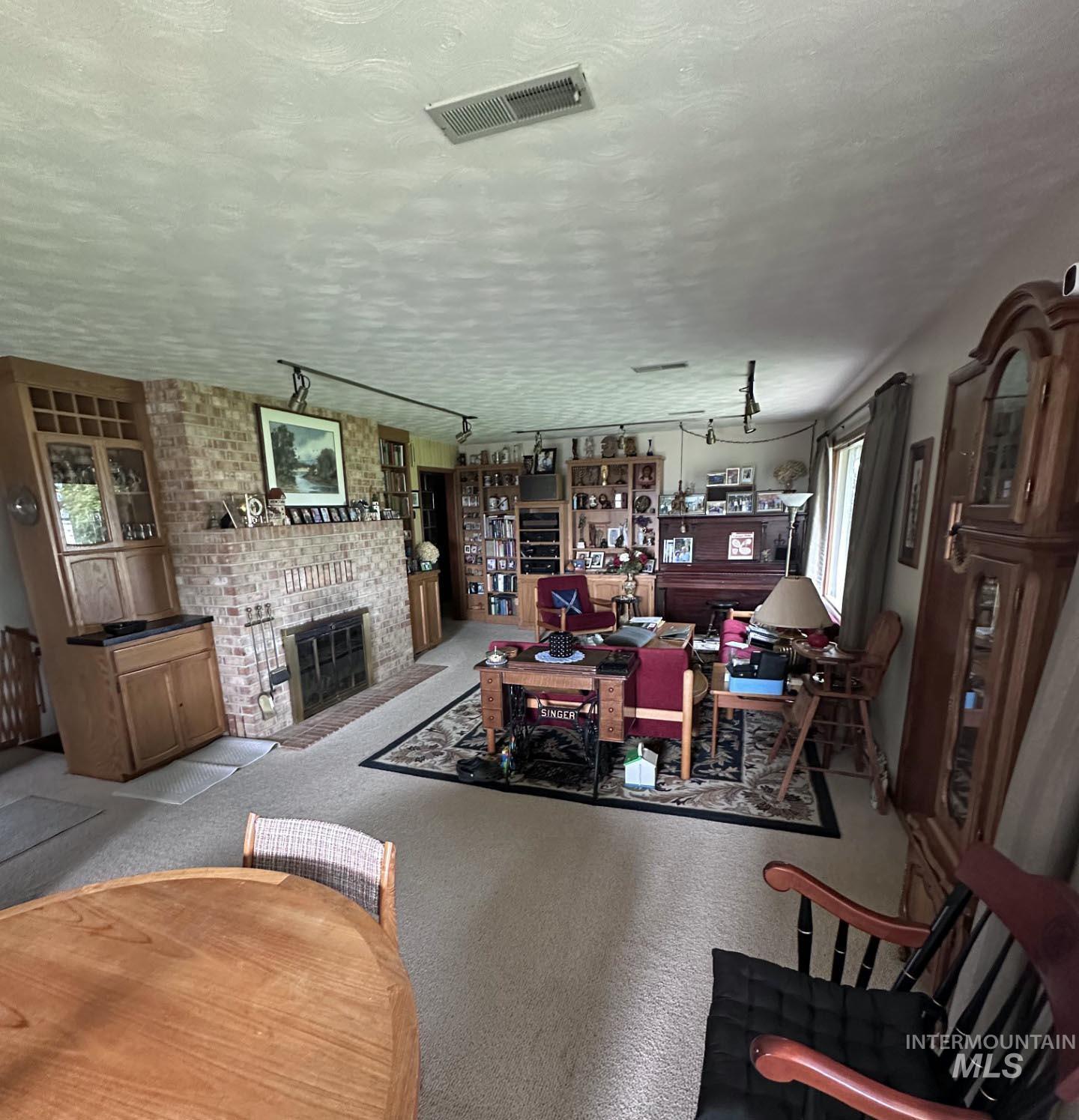 22347 Upper Pleasant Ridge Road, Caldwell, Idaho 83607, 4 Bedrooms, 3 Bathrooms, Residential For Sale, Price $979,000,MLS 98993678