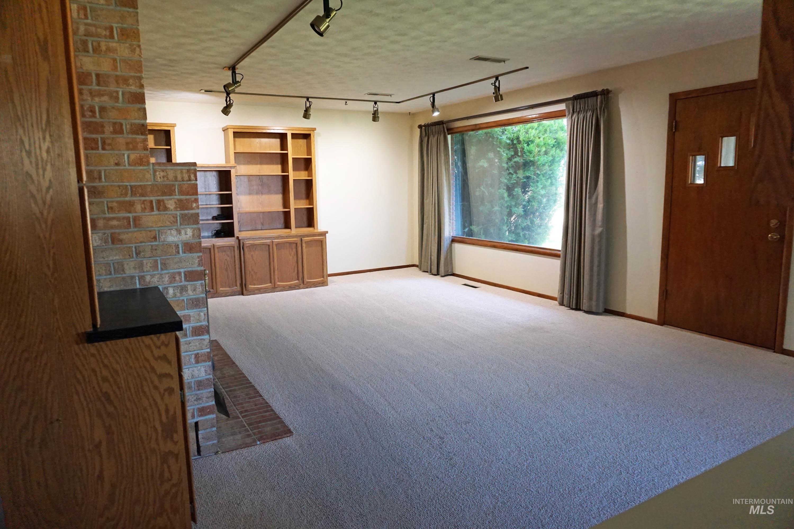 22347 Upper Pleasant Ridge Road, Caldwell, Idaho 83607, 4 Bedrooms, 3 Bathrooms, Residential For Sale, Price $979,000,MLS 98993678