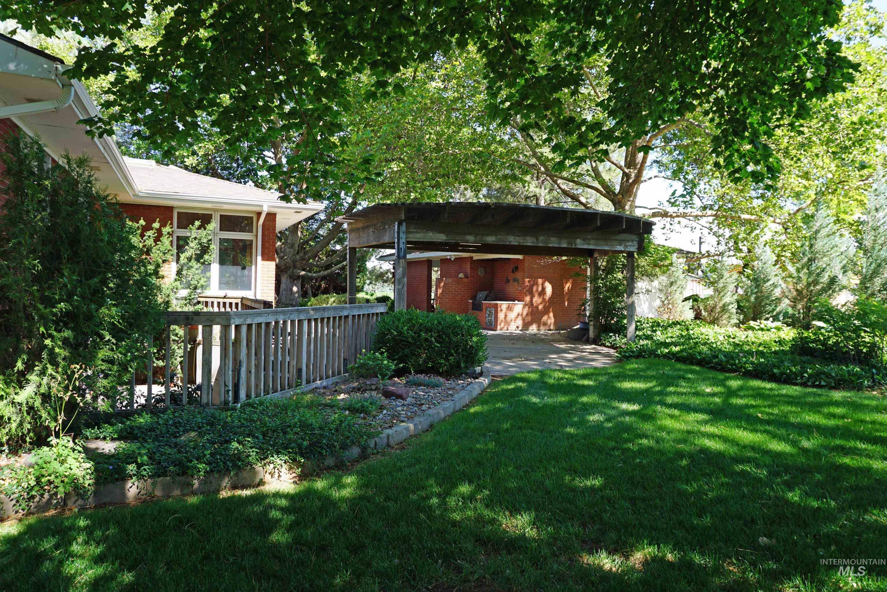 22347 Upper Pleasant Ridge Road, Caldwell, Idaho 83607, 4 Bedrooms, 3 Bathrooms, Residential For Sale, Price $979,000,MLS 98993678
