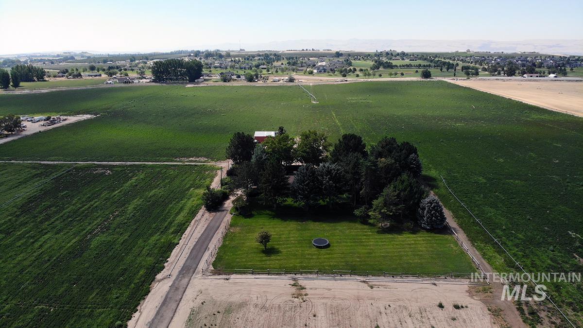 22347 Upper Pleasant Ridge Road, Caldwell, Idaho 83607, 4 Bedrooms, 3 Bathrooms, Residential For Sale, Price $979,000,MLS 98993678