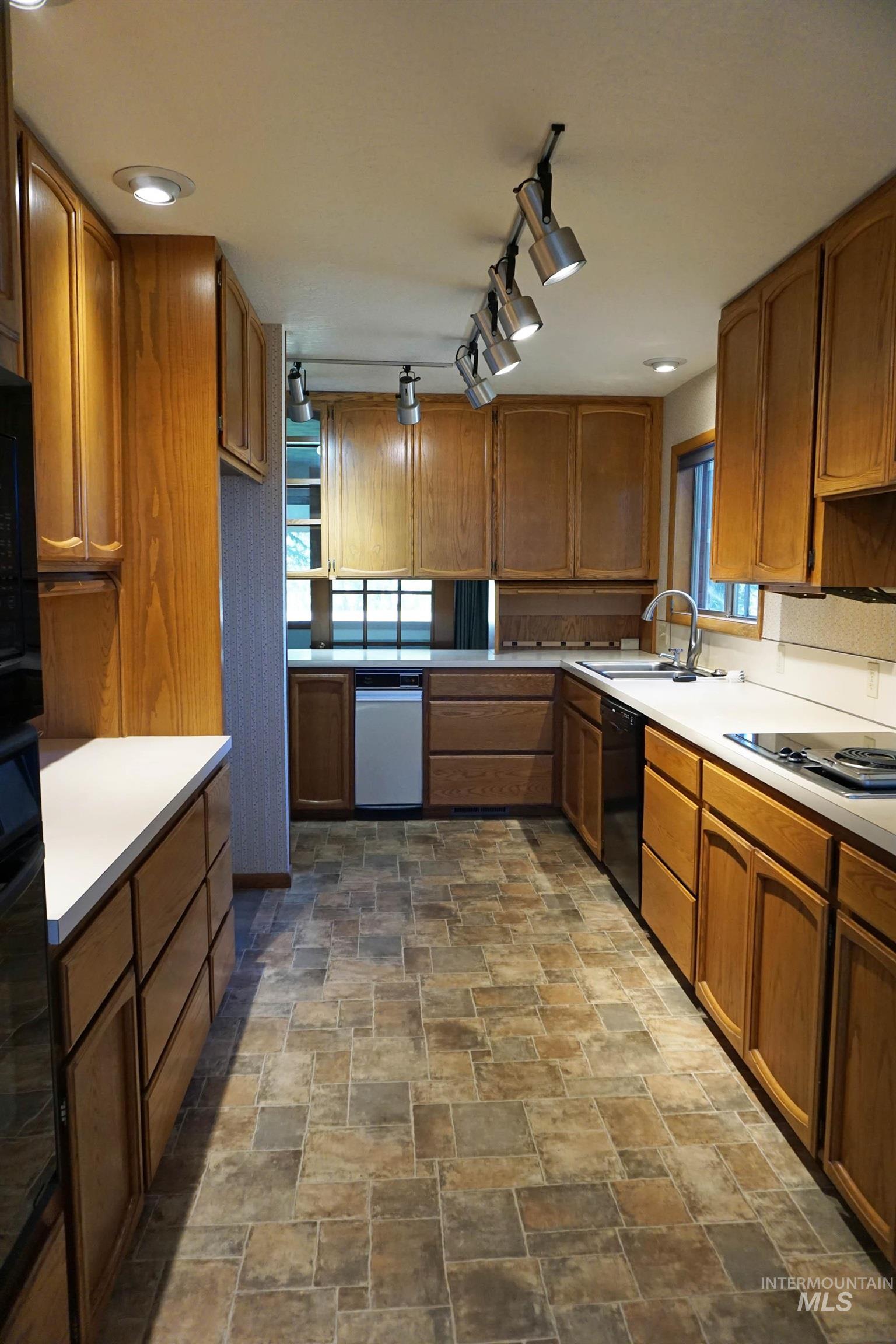 22347 Upper Pleasant Ridge Road, Caldwell, Idaho 83607, 4 Bedrooms, 3 Bathrooms, Residential For Sale, Price $979,000,MLS 98993678