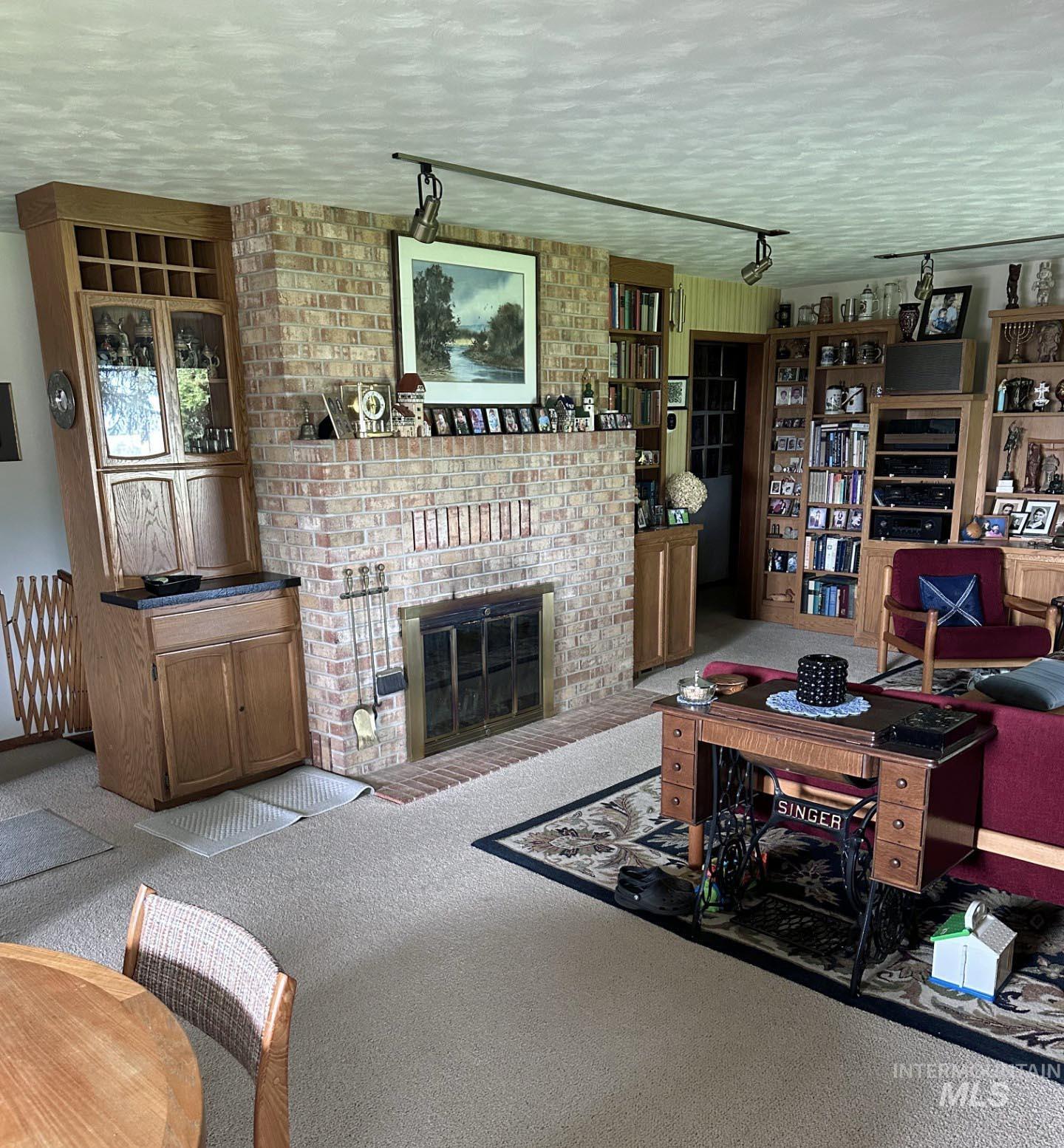 22347 Upper Pleasant Ridge Road, Caldwell, Idaho 83607, 4 Bedrooms, 3 Bathrooms, Residential For Sale, Price $979,000,MLS 98993678