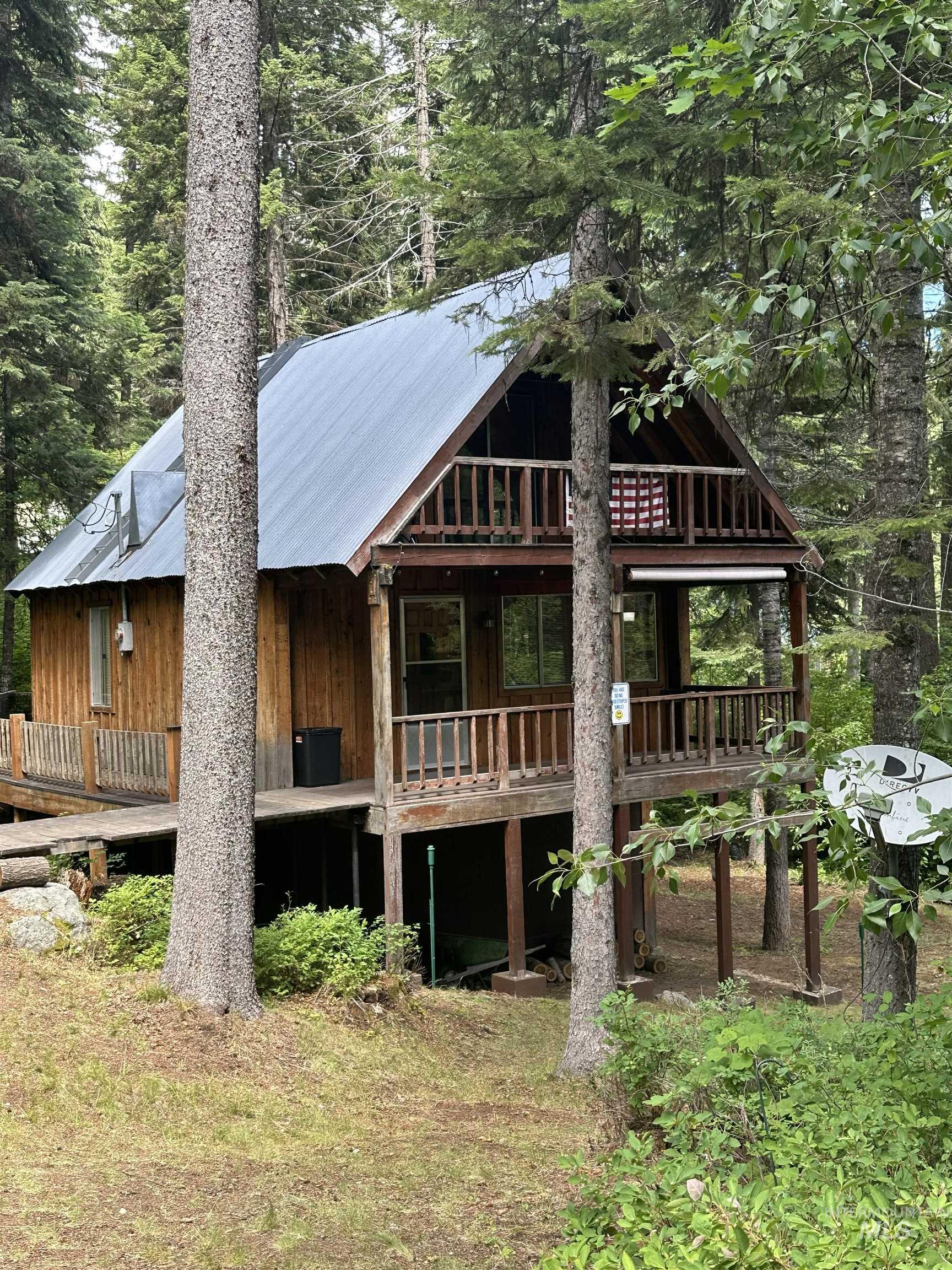 1227 Brown Bear Drive, Cascade, Idaho 83611, 1 Bedroom, 1 Bathroom, Residential For Sale, Price $325,000,MLS 98993680