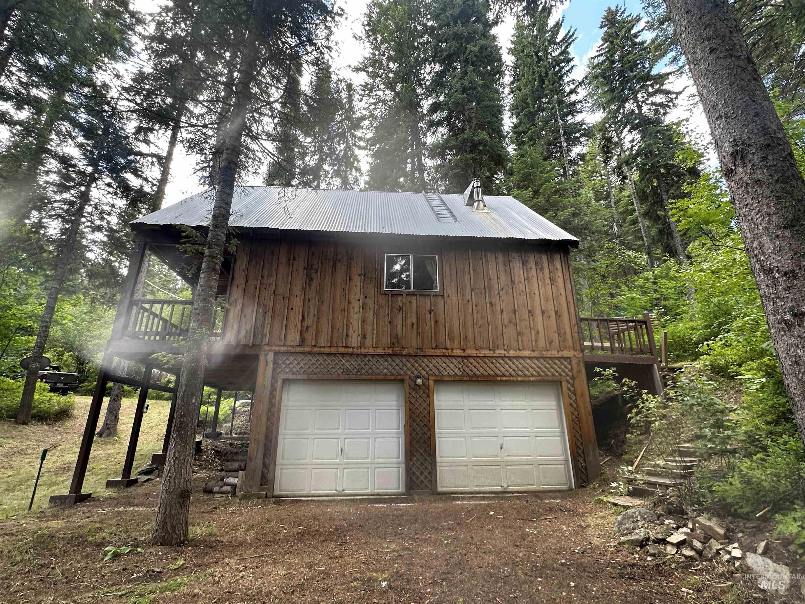 1227 Brown Bear Drive, Cascade, Idaho 83611, 1 Bedroom, 1 Bathroom, Residential For Sale, Price $325,000,MLS 98993680