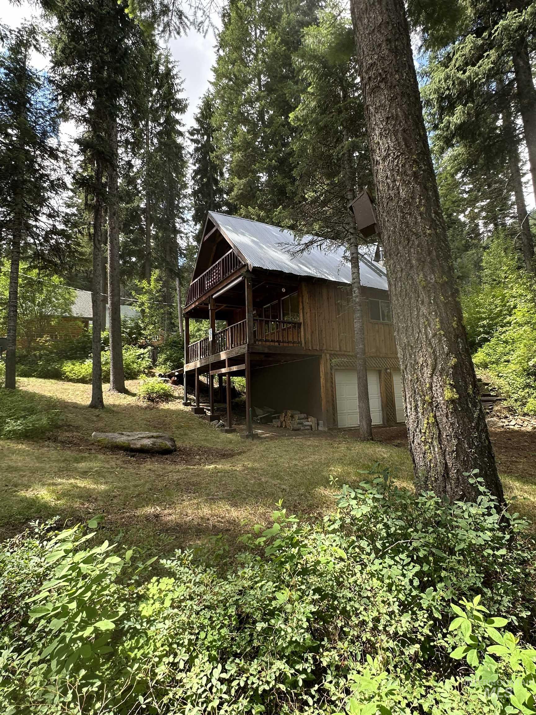 1227 Brown Bear Drive, Cascade, Idaho 83611, 1 Bedroom, 1 Bathroom, Residential For Sale, Price $325,000,MLS 98993680