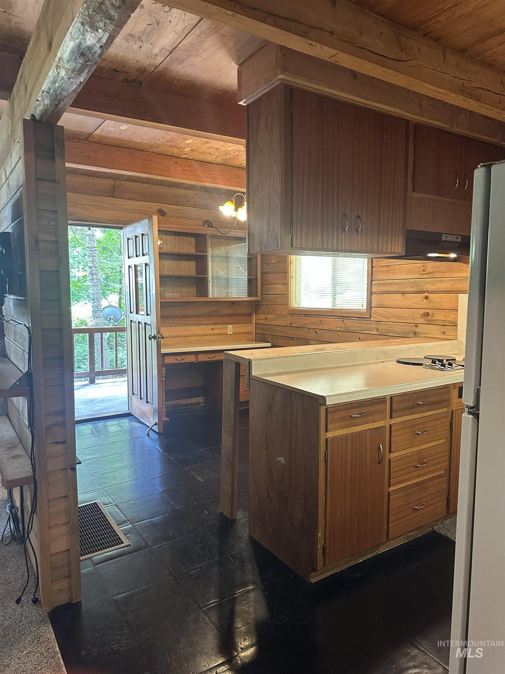 1227 Brown Bear Drive, Cascade, Idaho 83611, 1 Bedroom, 1 Bathroom, Residential For Sale, Price $325,000,MLS 98993680