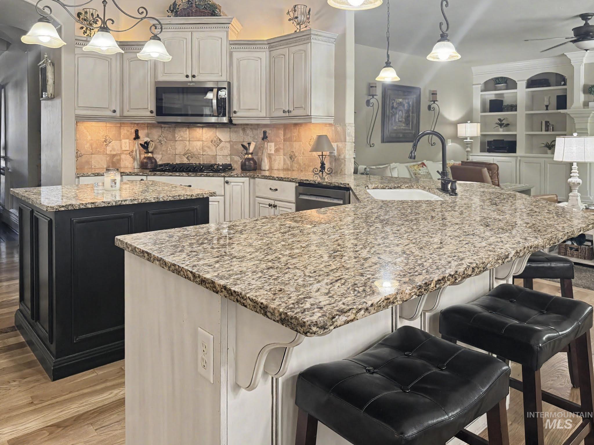 4663 W Clear Field, Eagle, Idaho 83616, 4 Bedrooms, 4 Bathrooms, Residential For Sale, Price $2,299,999, 98993682