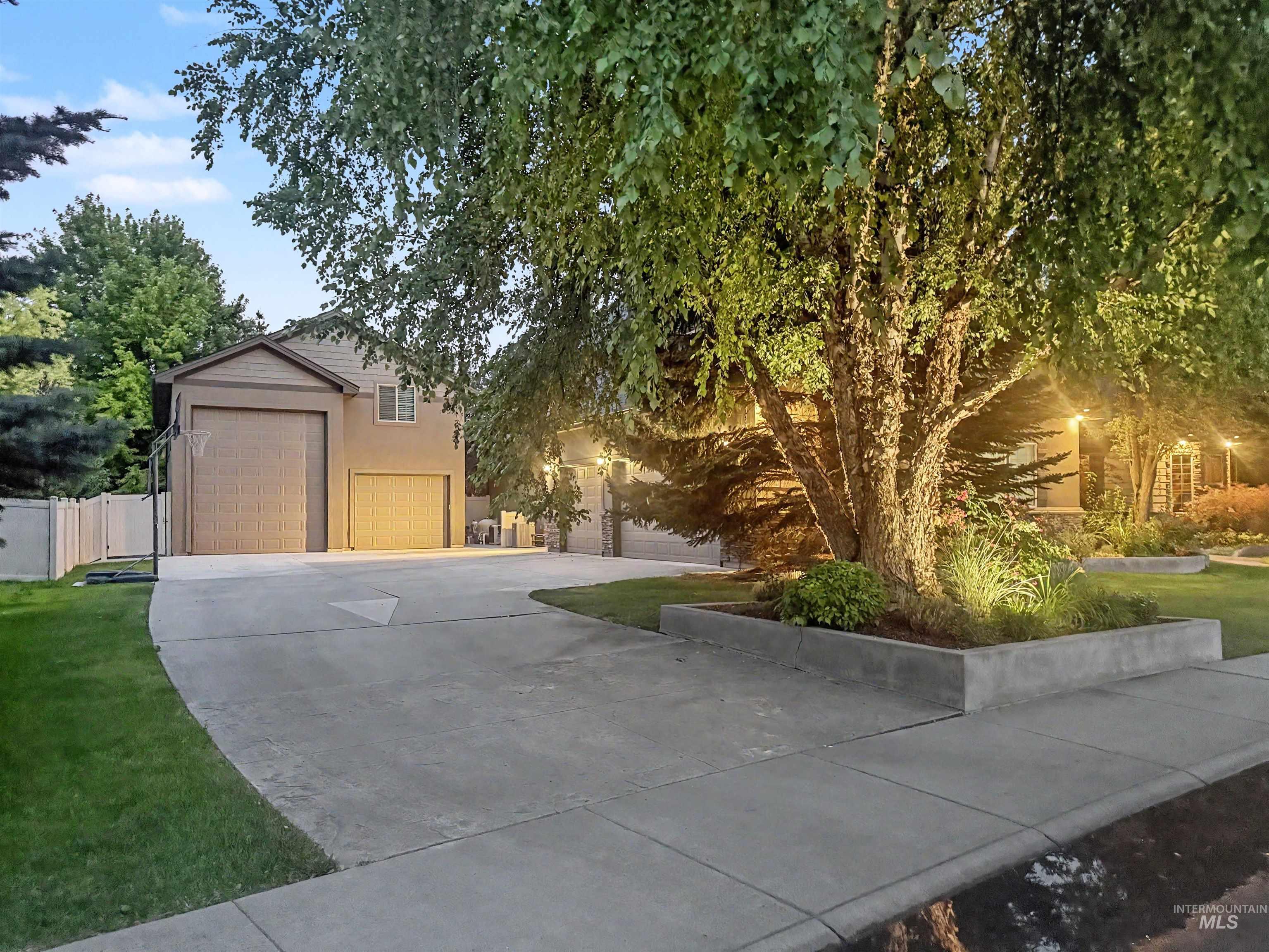 4663 W Clear Field, Eagle, Idaho 83616, 4 Bedrooms, 4 Bathrooms, Residential For Sale, Price $2,299,999, 98993682