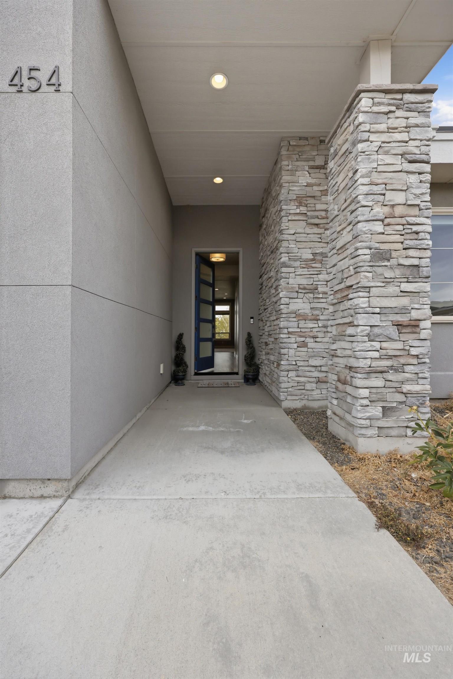 454 W Buroak Drive, Meridian, Idaho 83642, 3 Bedrooms, 3 Bathrooms, Residential For Sale, Price $1,100,000,MLS 98993683