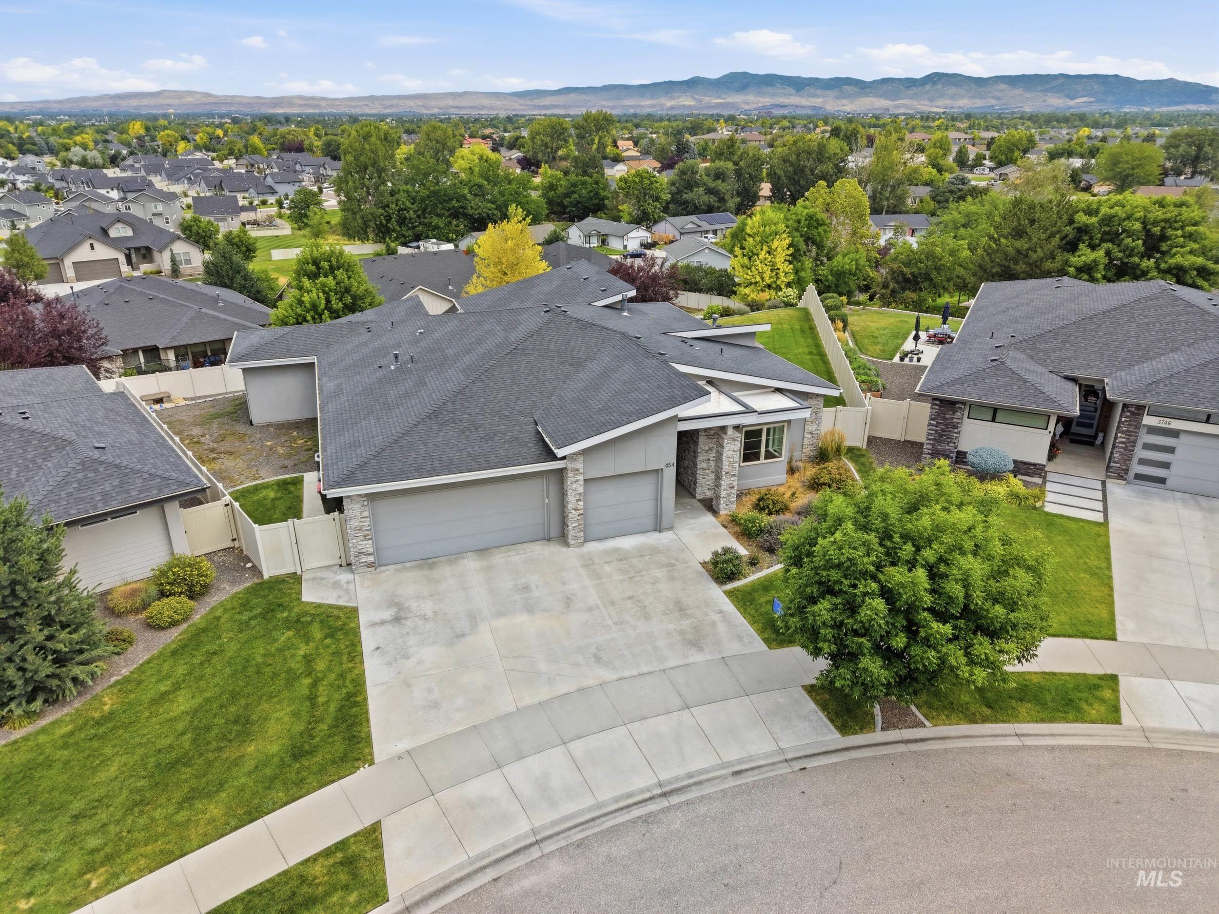 454 W Buroak Drive, Meridian, Idaho 83642, 3 Bedrooms, 3 Bathrooms, Residential For Sale, Price $1,100,000,MLS 98993683