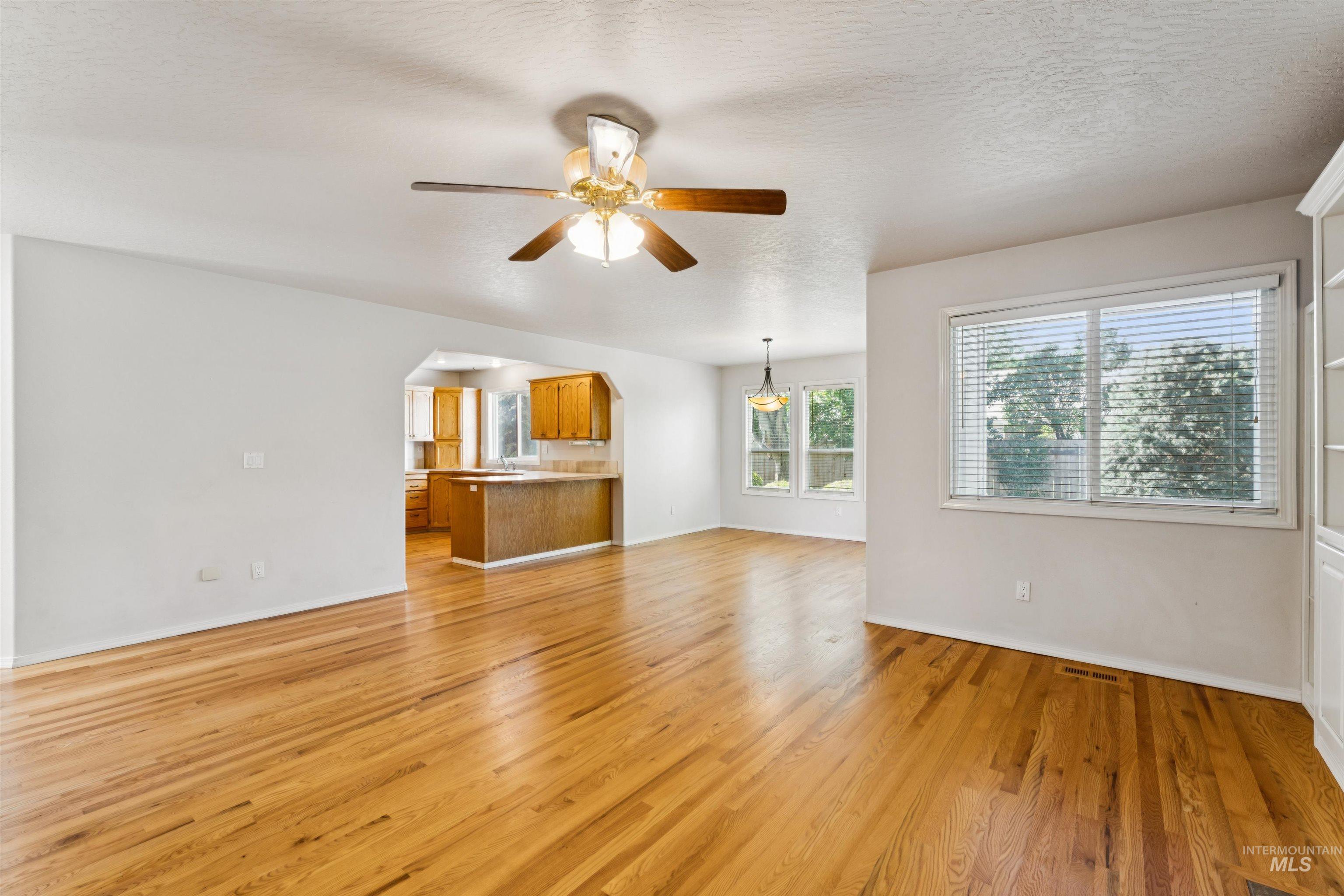 1835 E Meadowgrass St, Meridian, Idaho 83646, 3 Bedrooms, 2.5 Bathrooms, Residential For Sale, Price $445,000, 98993685