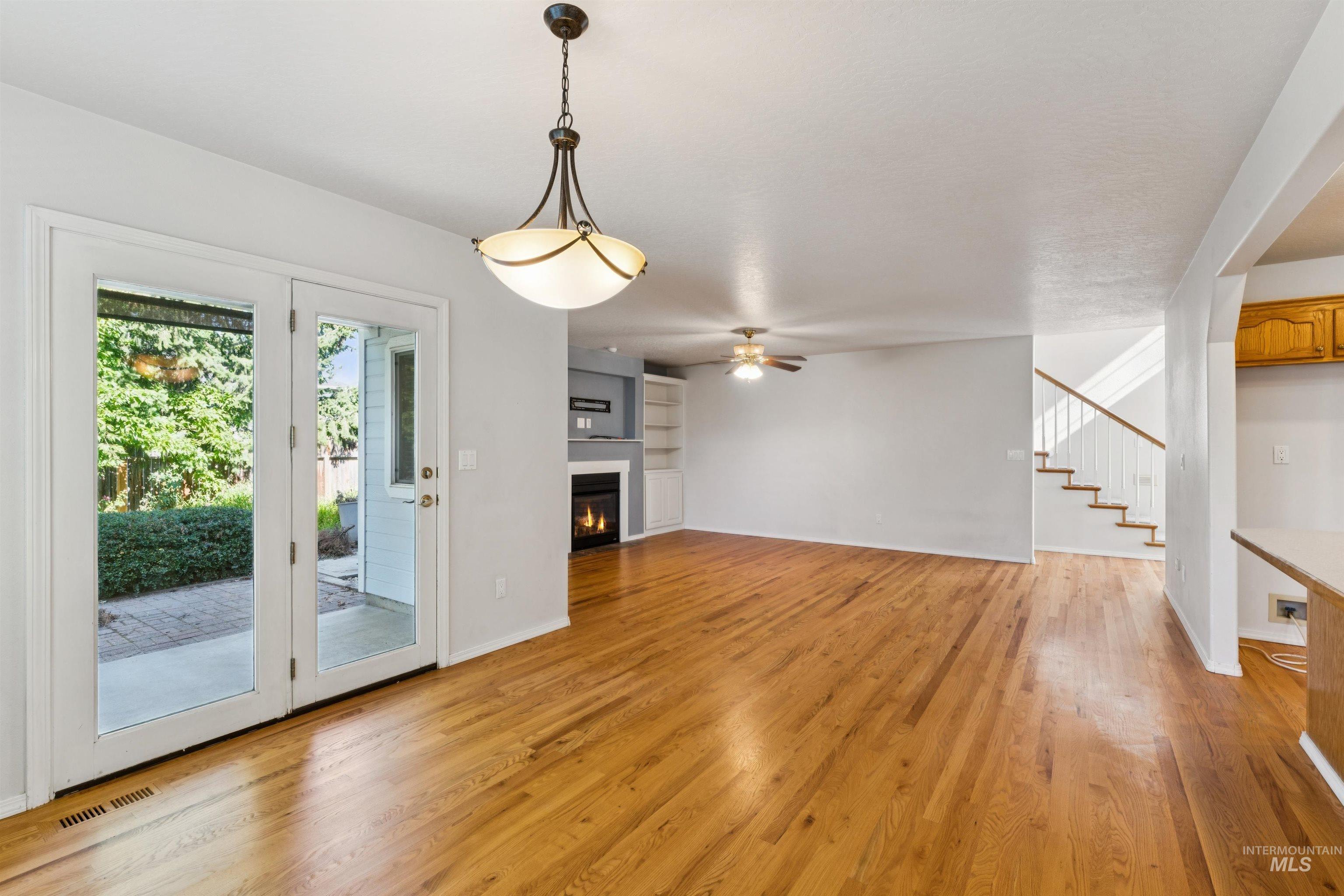 1835 E Meadowgrass St, Meridian, Idaho 83646, 3 Bedrooms, 2.5 Bathrooms, Residential For Sale, Price $445,000, 98993685