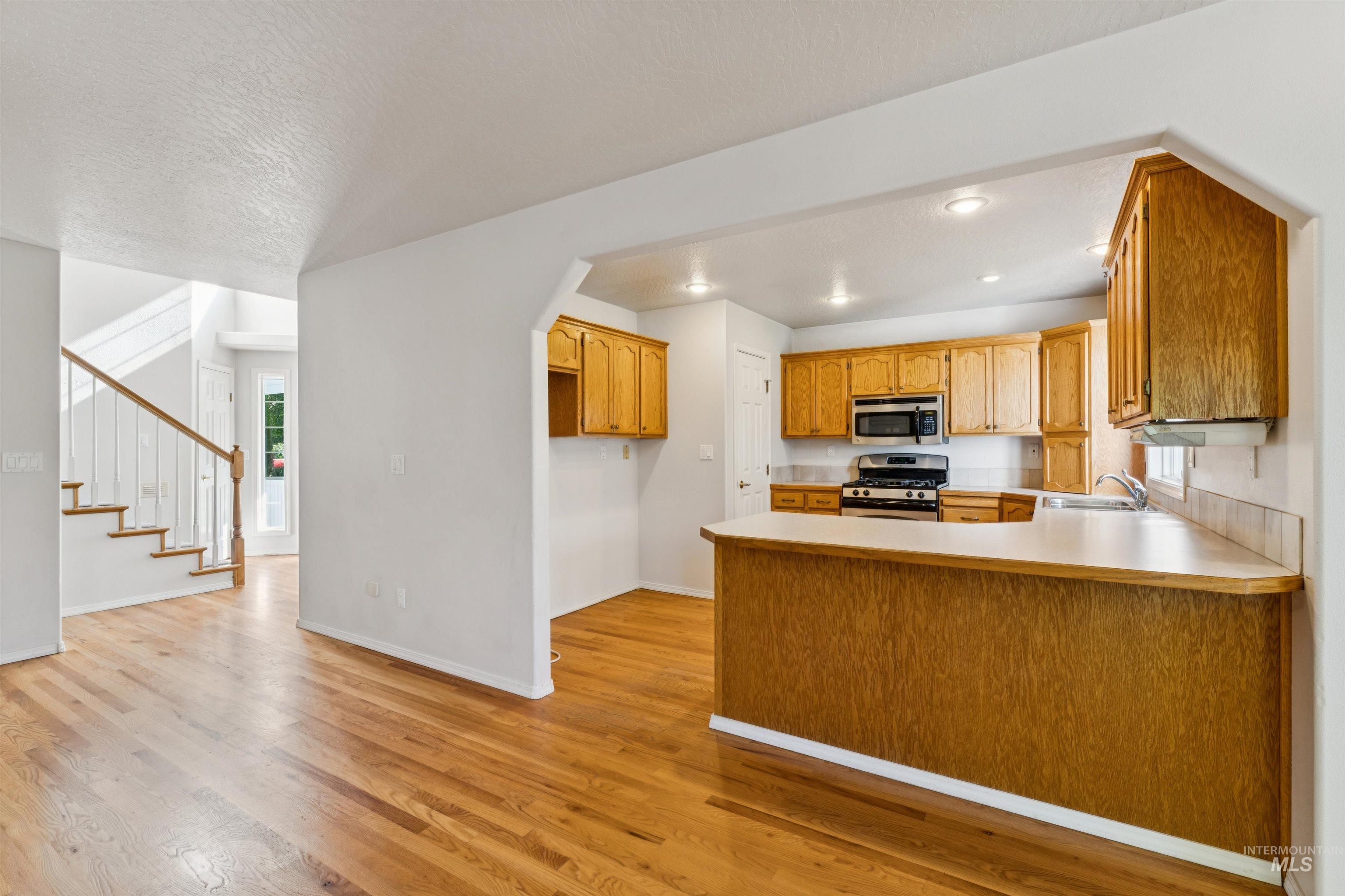 1835 E Meadowgrass St, Meridian, Idaho 83646, 3 Bedrooms, 2.5 Bathrooms, Residential For Sale, Price $445,000, 98993685