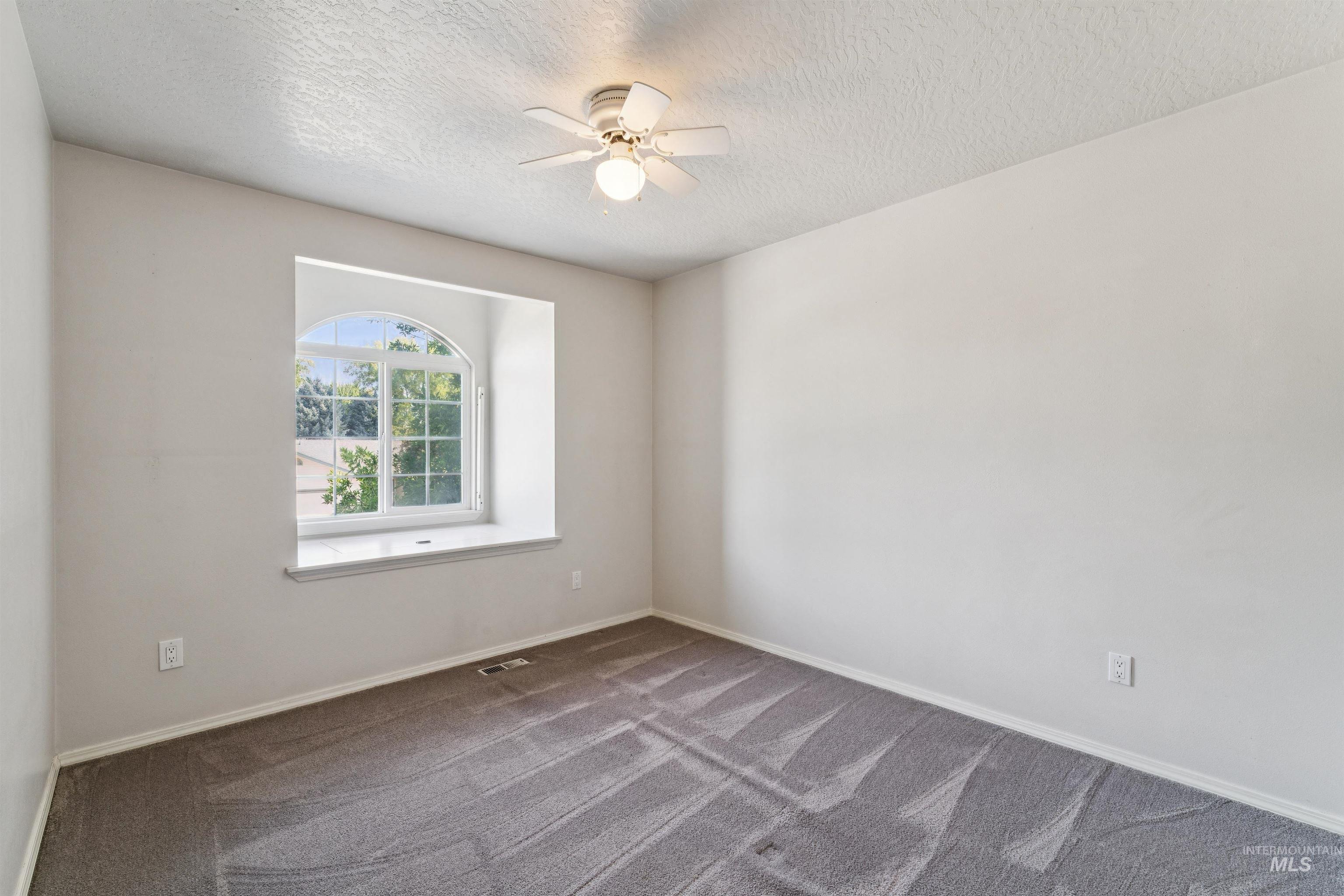 1835 E Meadowgrass St, Meridian, Idaho 83646, 3 Bedrooms, 2.5 Bathrooms, Residential For Sale, Price $445,000, 98993685