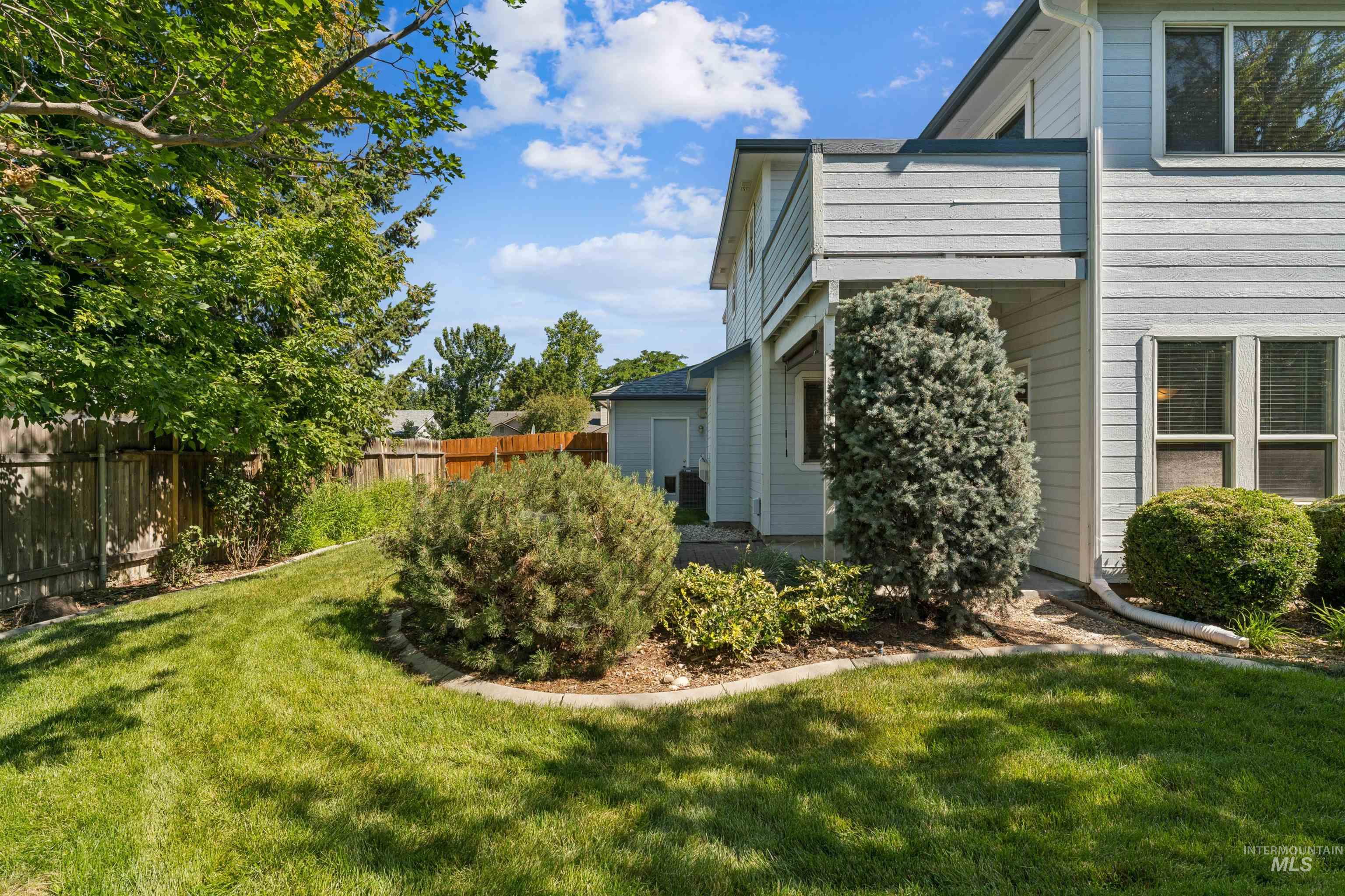 1835 E Meadowgrass St, Meridian, Idaho 83646, 3 Bedrooms, 2.5 Bathrooms, Residential For Sale, Price $445,000, 98993685