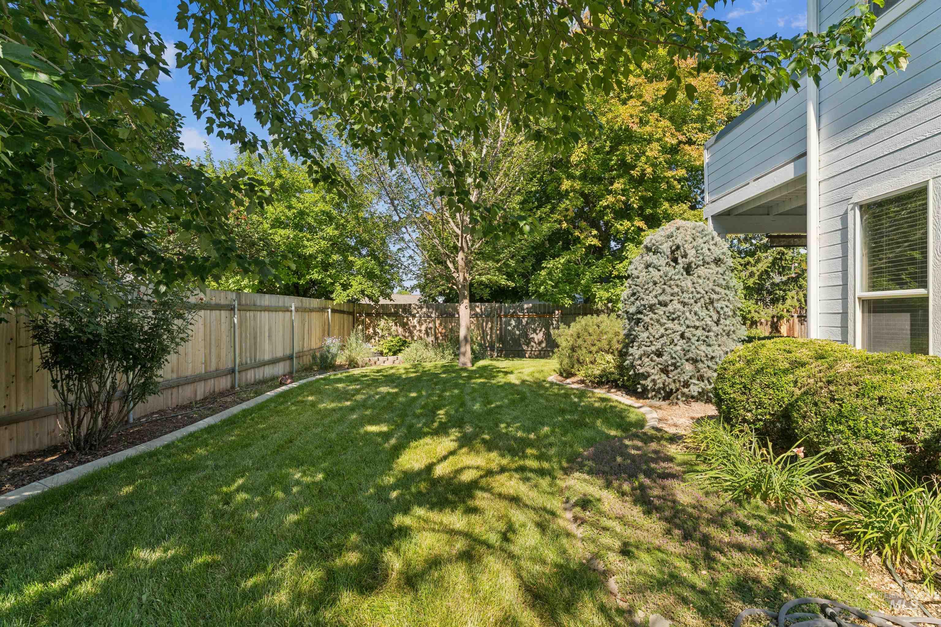 1835 E Meadowgrass St, Meridian, Idaho 83646, 3 Bedrooms, 2.5 Bathrooms, Residential For Sale, Price $445,000, 98993685