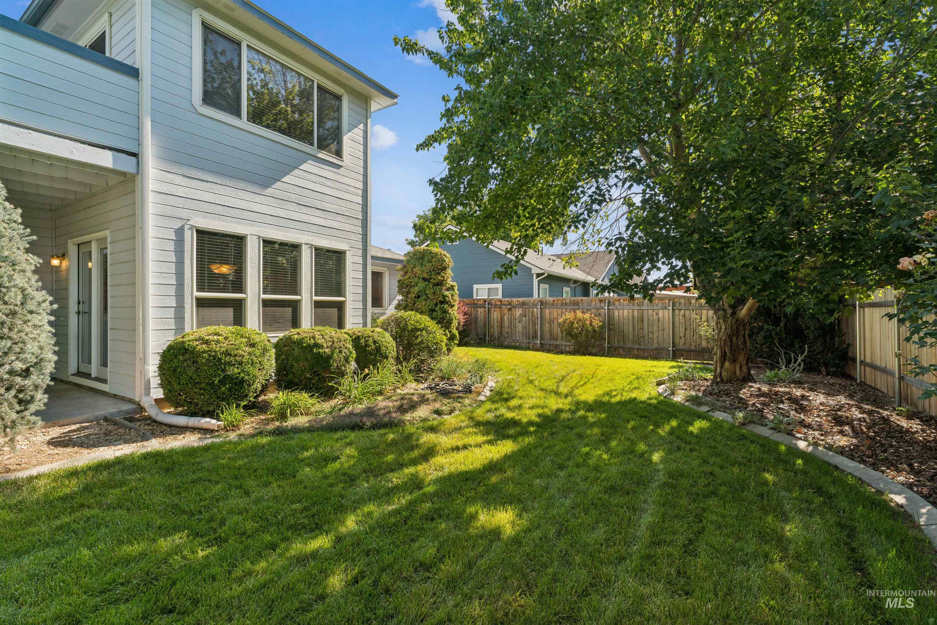 1835 E Meadowgrass St, Meridian, Idaho 83646, 3 Bedrooms, 2.5 Bathrooms, Residential For Sale, Price $445,000, 98993685