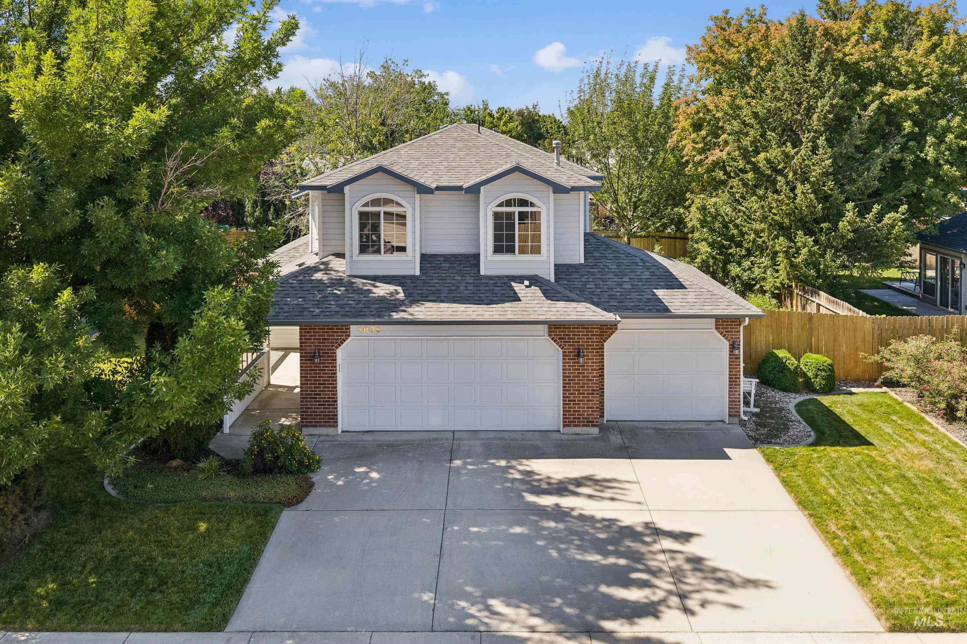 1835 E Meadowgrass St, Meridian, Idaho 83646, 3 Bedrooms, 2.5 Bathrooms, Residential For Sale, Price $445,000, 98993685