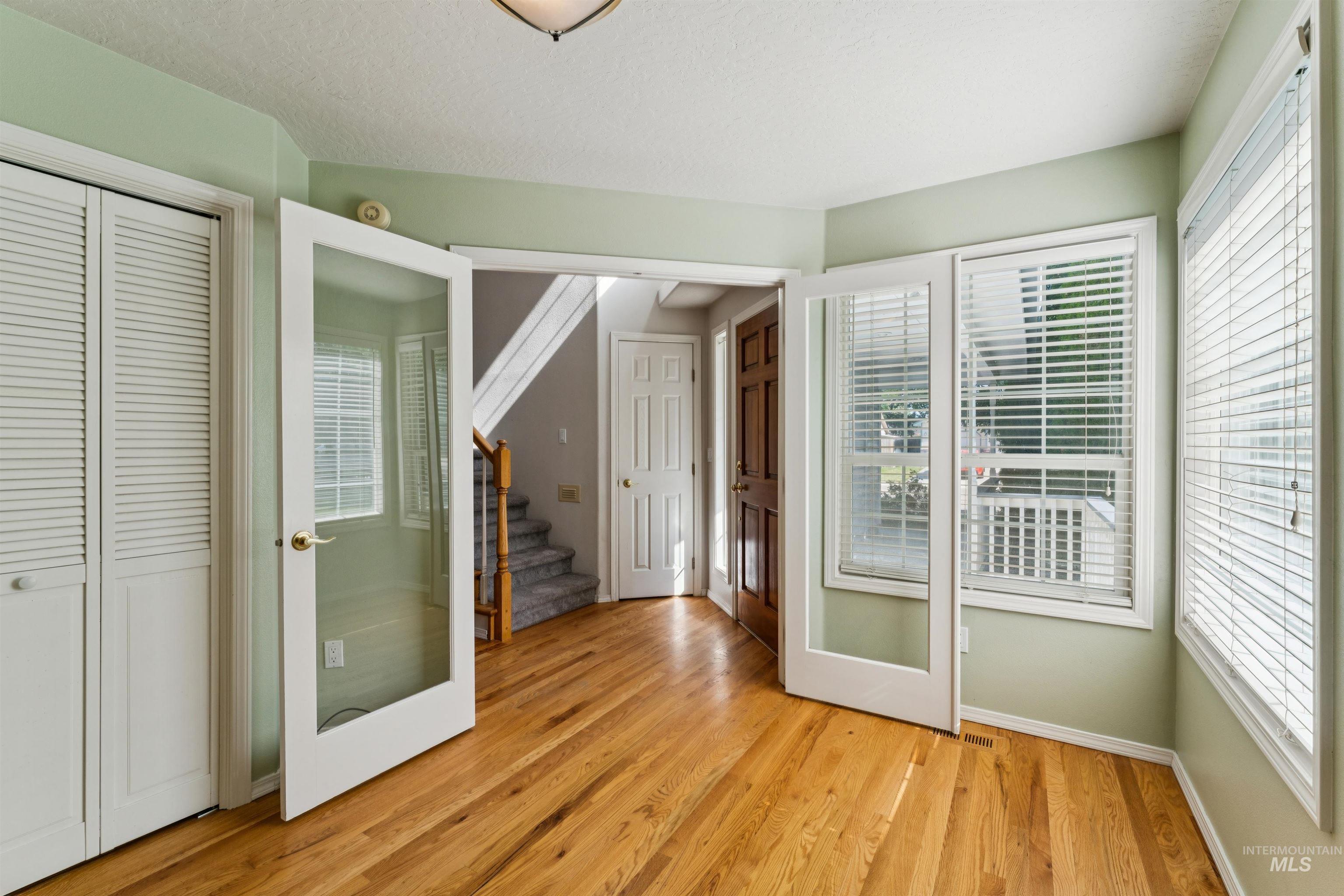 1835 E Meadowgrass St, Meridian, Idaho 83646, 3 Bedrooms, 2.5 Bathrooms, Residential For Sale, Price $445,000, 98993685