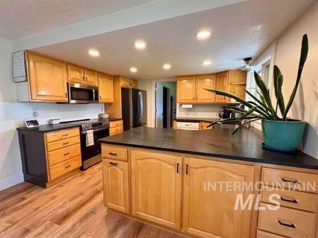 3197 Eagle Rock Road, American Falls, Idaho 83211, 5 Bedrooms, 3 Bathrooms, Residential For Sale, Price $499,000,MLS 98993686