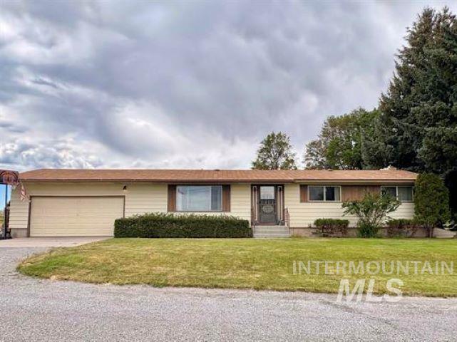 3197 Eagle Rock Road, American Falls, Idaho 83211, 5 Bedrooms, 3 Bathrooms, Residential For Sale, Price $499,000,MLS 98993686