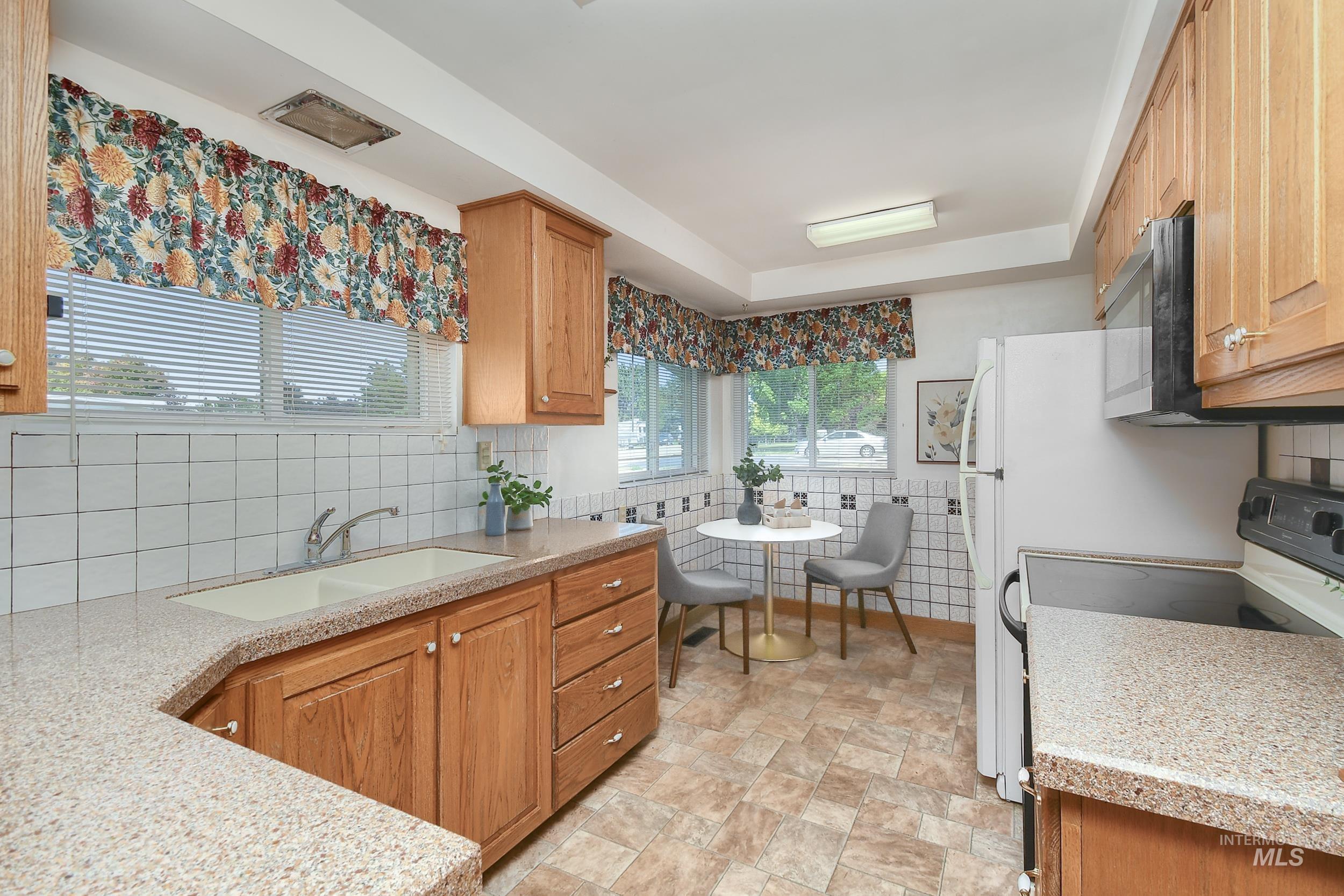 3624 Vista Dr, Nampa, Idaho 83686, 4 Bedrooms, 3.5 Bathrooms, Residential For Sale, Price $539,999, 98993689
