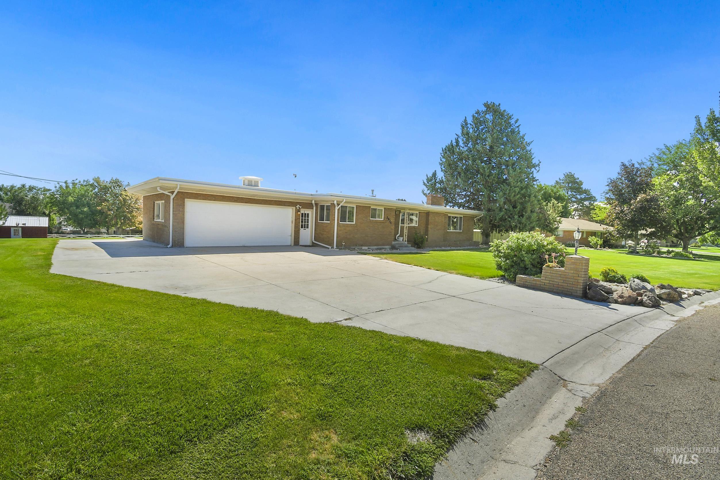 3624 Vista Dr, Nampa, Idaho 83686, 4 Bedrooms, 3.5 Bathrooms, Residential For Sale, Price $539,999, 98993689