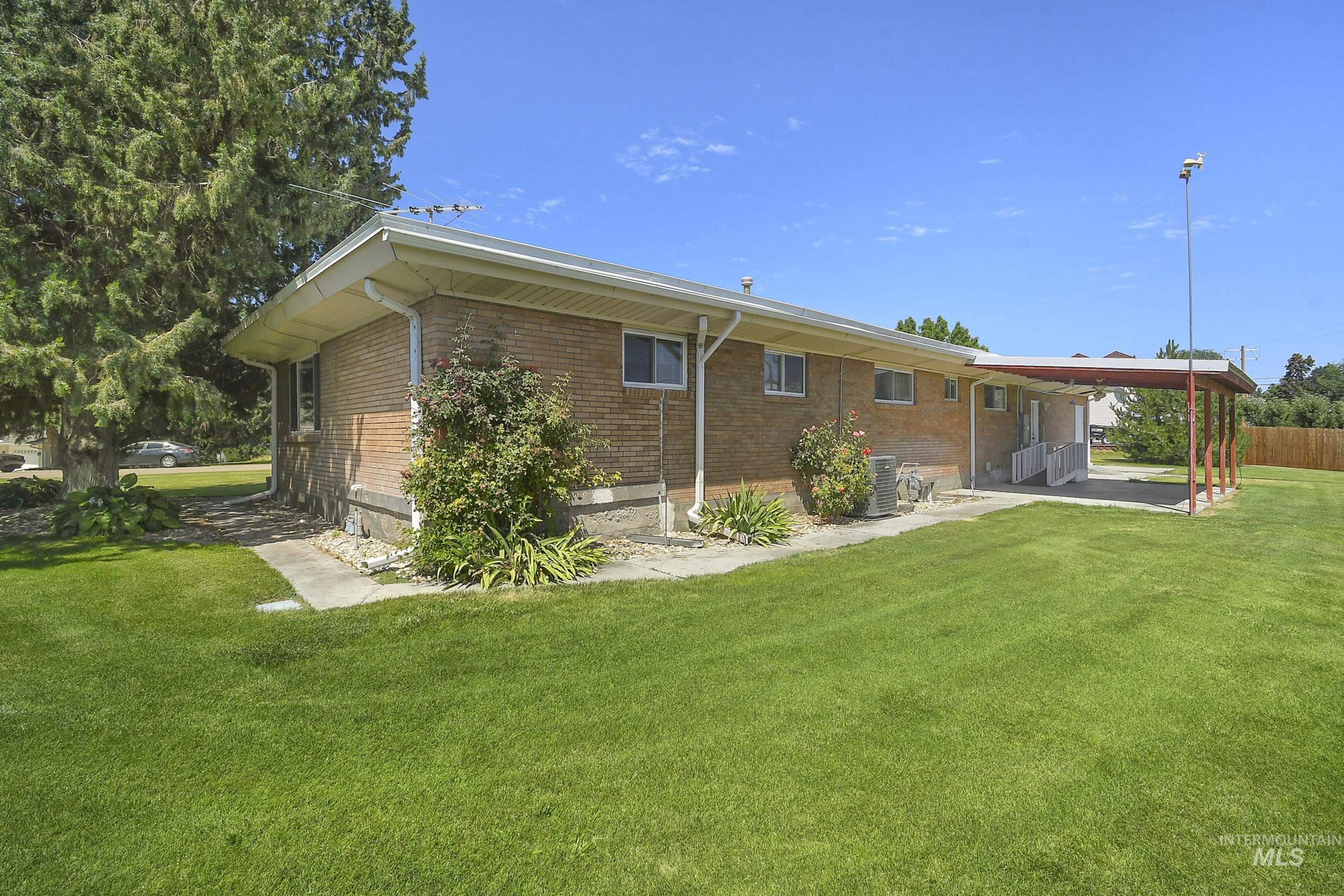 3624 Vista Dr, Nampa, Idaho 83686, 4 Bedrooms, 3.5 Bathrooms, Residential For Sale, Price $539,999, 98993689