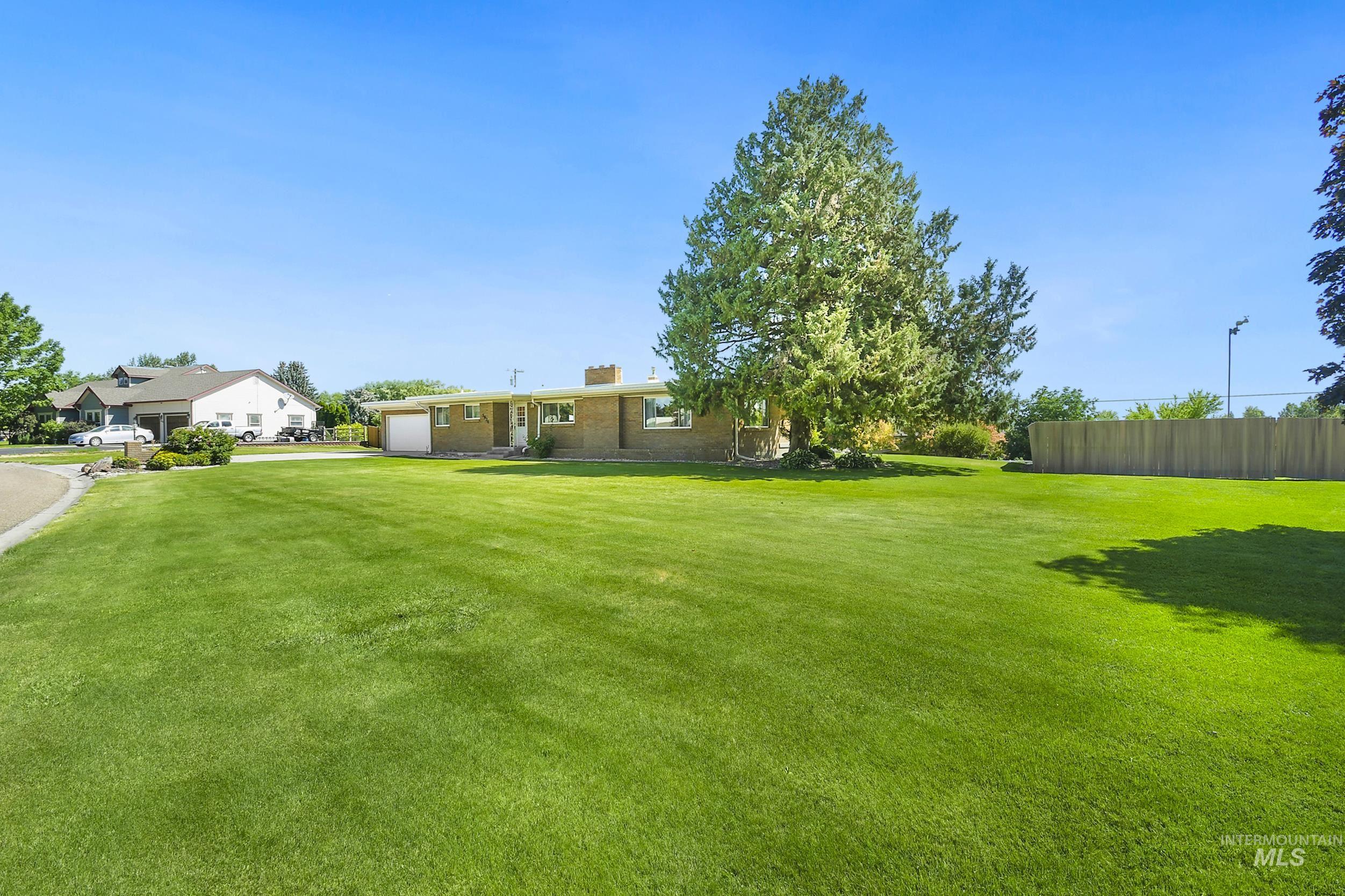 3624 Vista Dr, Nampa, Idaho 83686, 4 Bedrooms, 3.5 Bathrooms, Residential For Sale, Price $539,999, 98993689