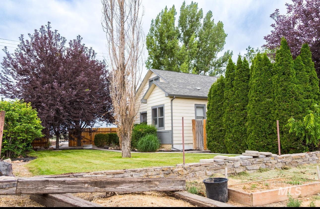 507 Wendell Street, Twin Falls, Idaho 83301, 5 Bedrooms, 2 Bathrooms, Residential For Sale, Price $444,888, 98993693