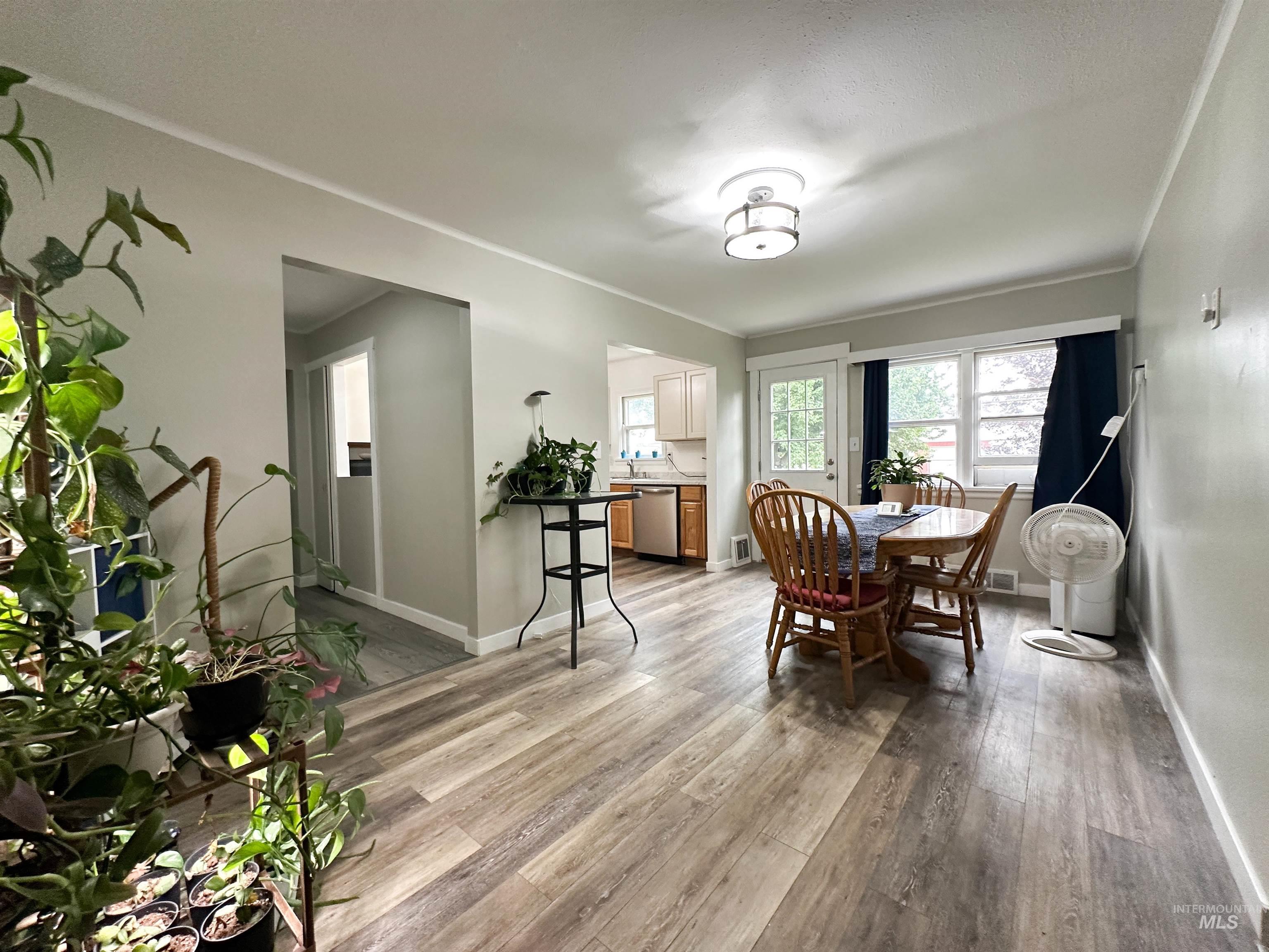 507 Wendell Street, Twin Falls, Idaho 83301, 5 Bedrooms, 2 Bathrooms, Residential For Sale, Price $444,888, 98993693