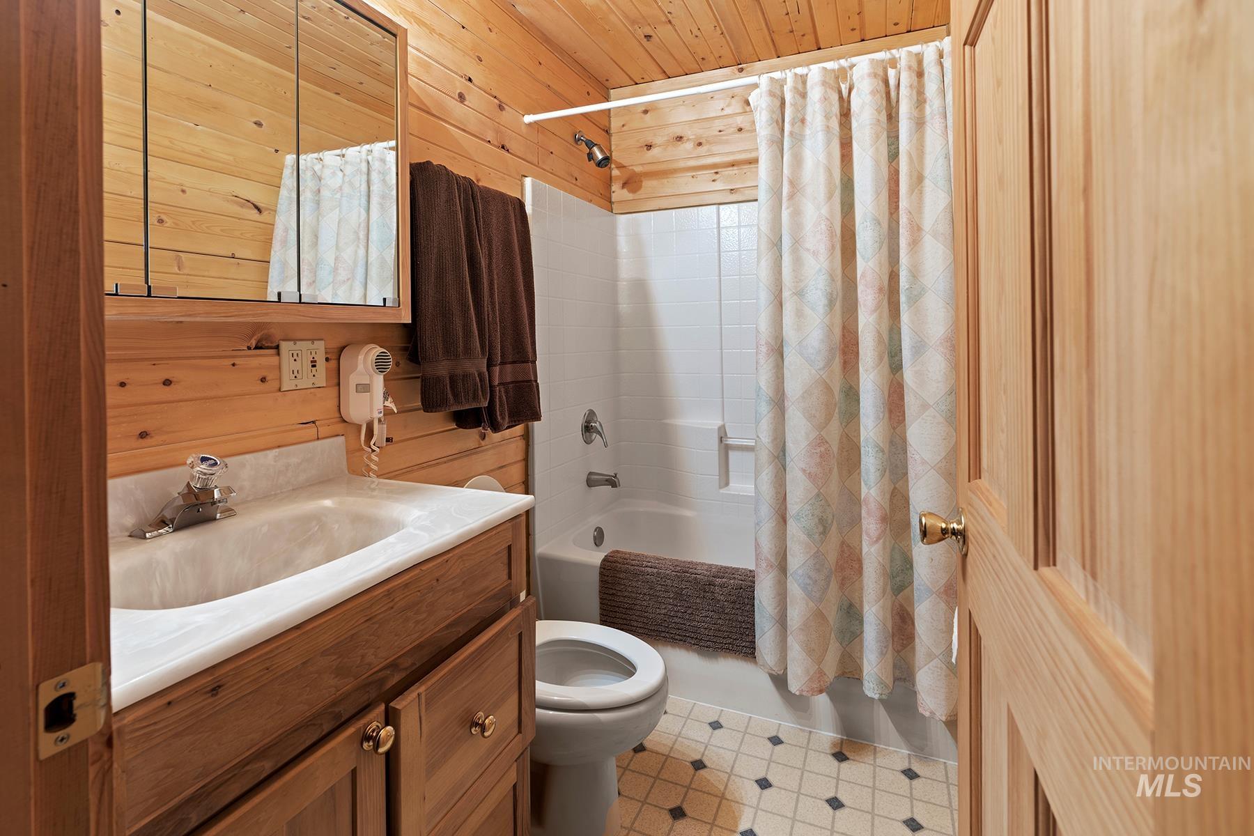 83584 Troy Road, Wallowa, Oregon 97885, 19 Bedrooms, 8 Bathrooms, Farm & Ranch For Sale, Price $19,800,000, 98993696