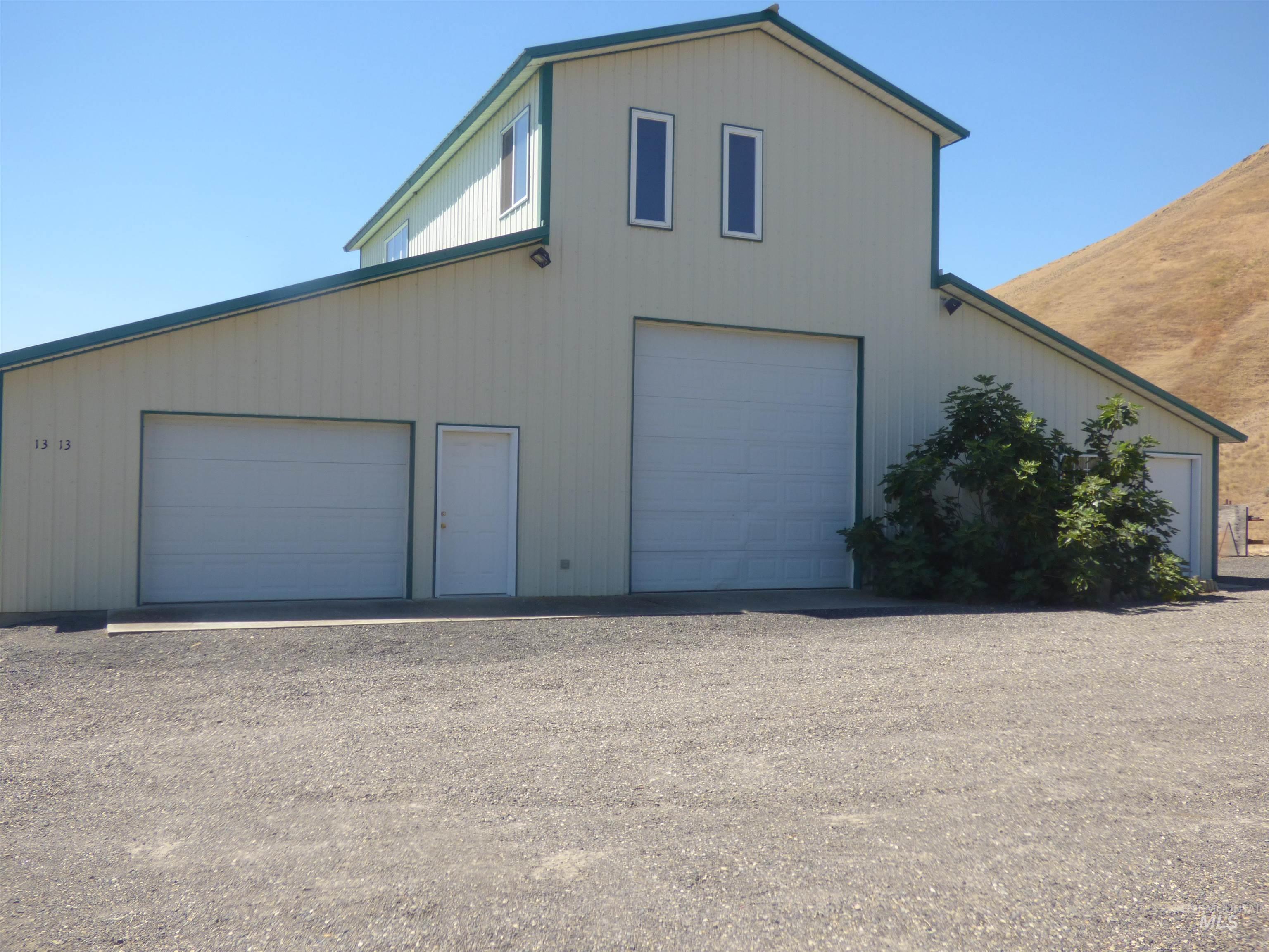 1311 Westlake Drive, Clarkston, Washington 99403, 2 Bedrooms, 2 Bathrooms, Residential For Sale, Price $675,000, 98993699