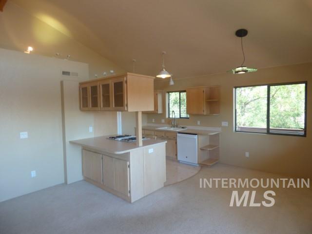 1311 Westlake Drive, Clarkston, Washington 99403, 2 Bedrooms, 2 Bathrooms, Residential For Sale, Price $675,000, 98993699