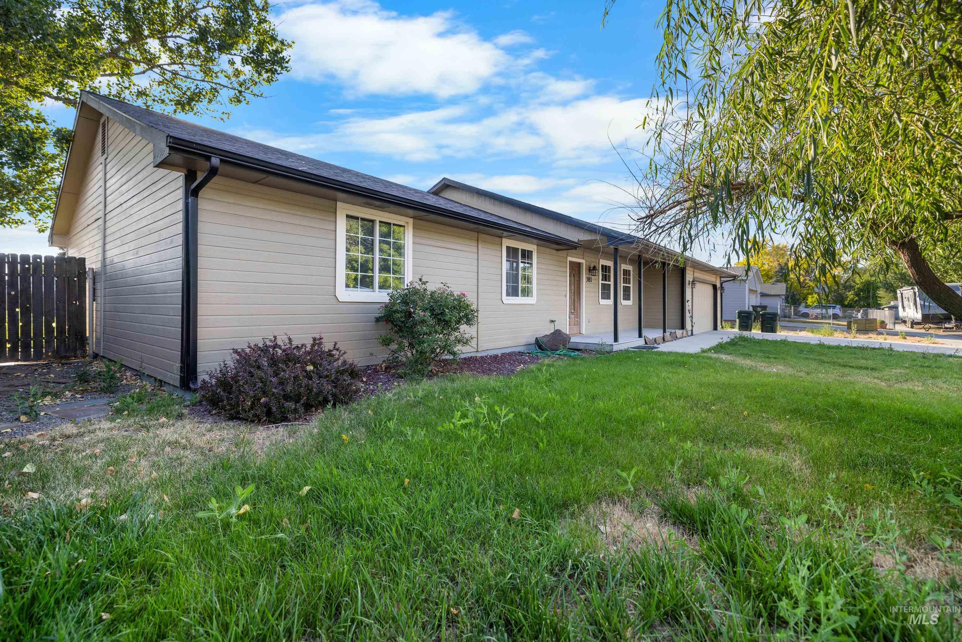 381 S Hayward Ave., Kuna, Idaho 83634, 4 Bedrooms, 2 Bathrooms, Residential For Sale, Price $389,000, 98993701