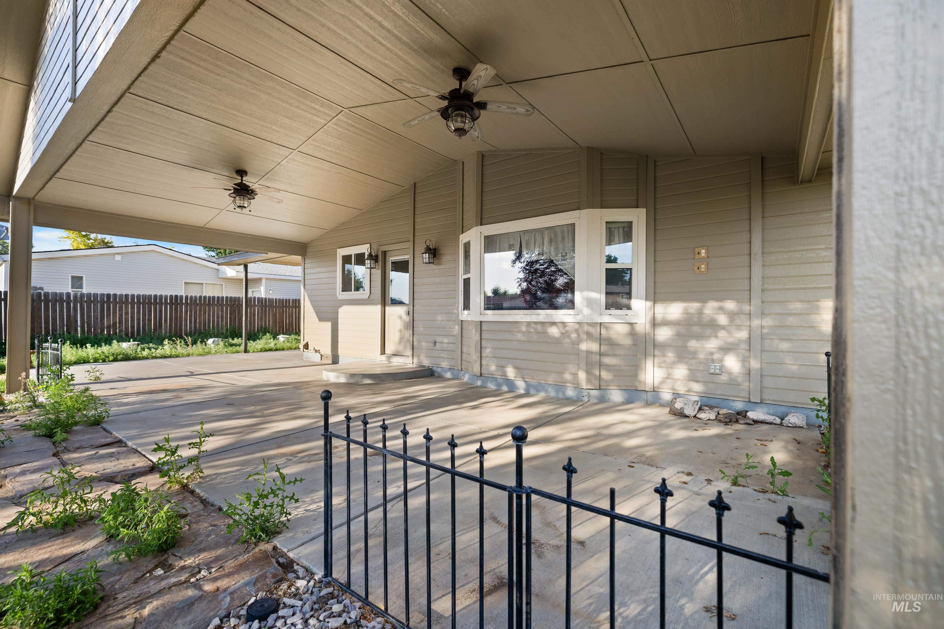 381 S Hayward Ave., Kuna, Idaho 83634, 4 Bedrooms, 2 Bathrooms, Residential For Sale, Price $389,000, 98993701
