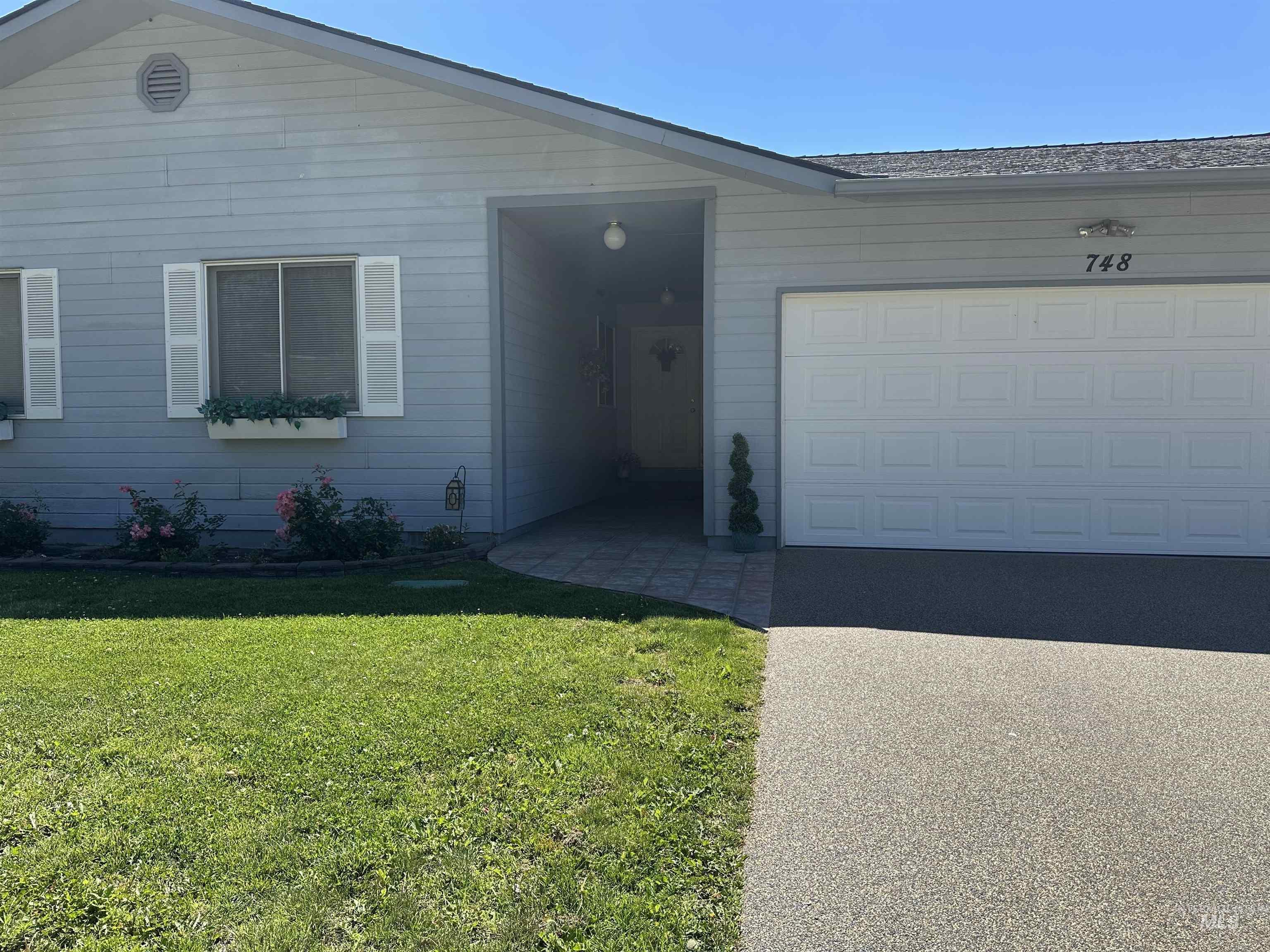 748 Hughes Dr, Payette, Idaho 83661, 3 Bedrooms, 2 Bathrooms, Residential For Sale, Price $489,900,MLS 98993704