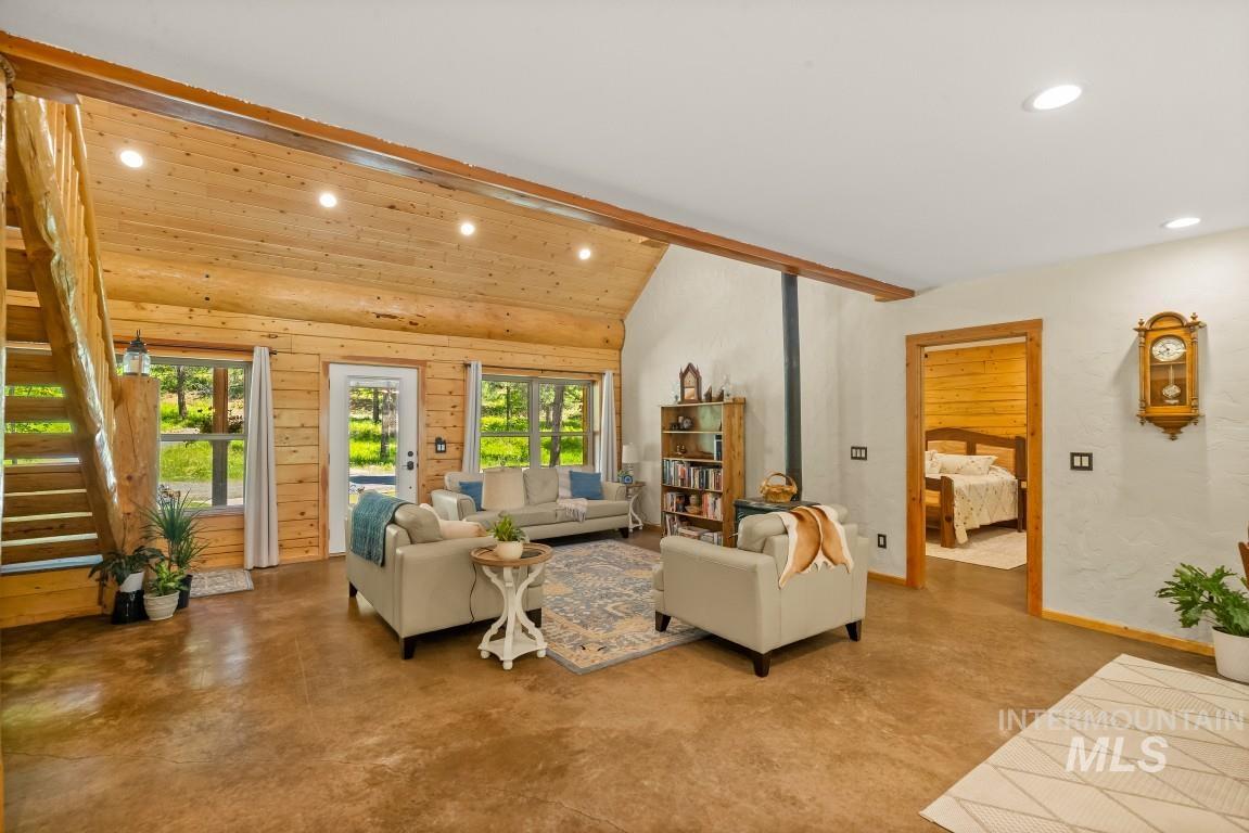 1076 Swenson Ln, Deary, Idaho 83823, 4 Bedrooms, 3 Bathrooms, Residential For Sale, Price $975,000, 98993706