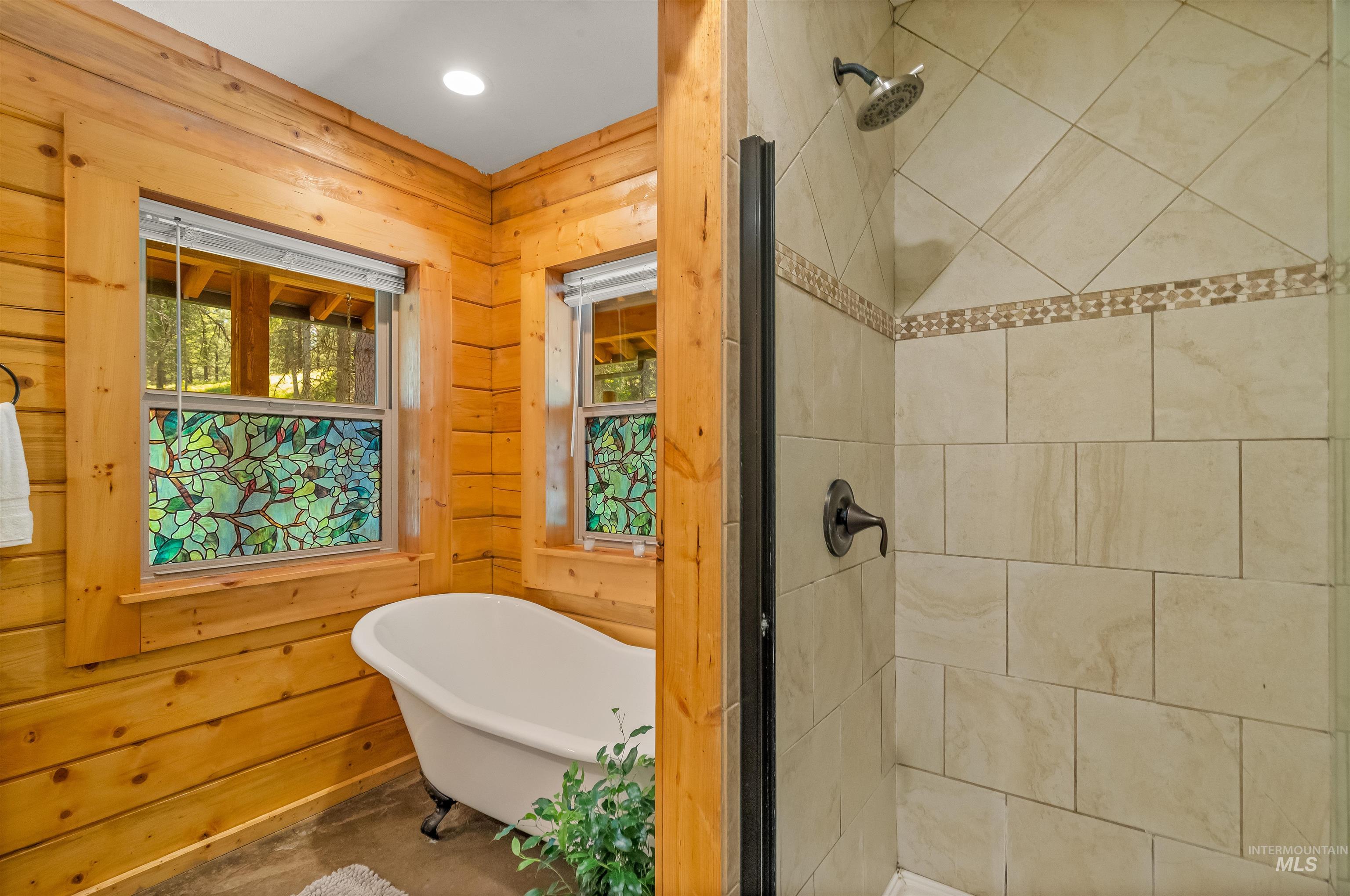 1076 Swenson Ln, Deary, Idaho 83823, 4 Bedrooms, 3 Bathrooms, Residential For Sale, Price $975,000, 98993706