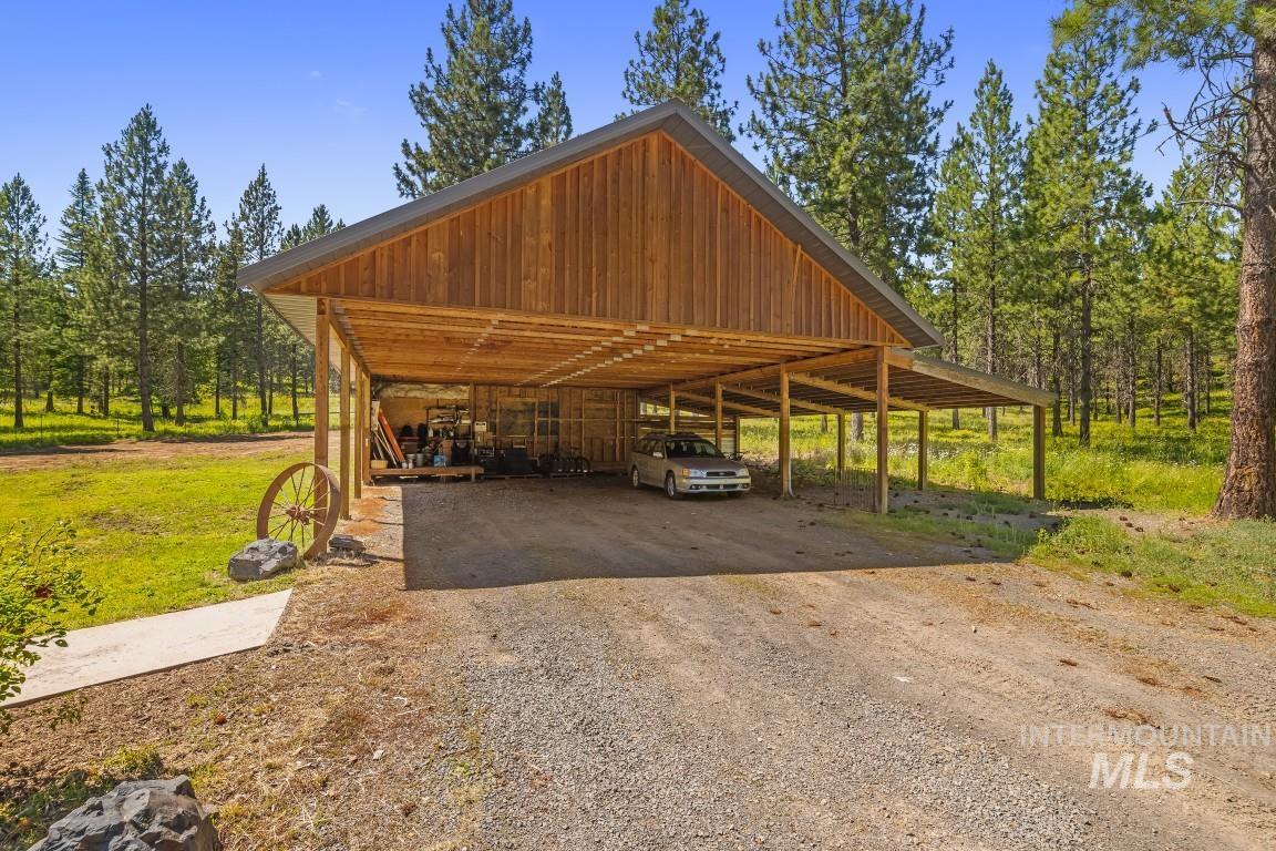 1076 Swenson Ln, Deary, Idaho 83823, 4 Bedrooms, 3 Bathrooms, Residential For Sale, Price $975,000, 98993706