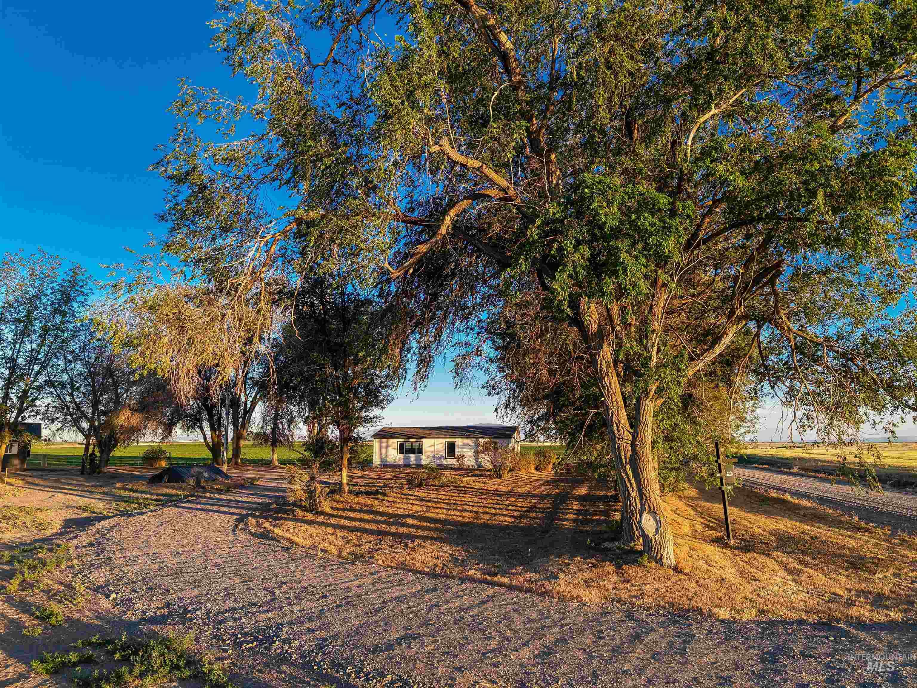 862 N 500 W, Rupert, Idaho 83350, 3 Bedrooms, 2 Bathrooms, Residential For Sale, Price $375,000,MLS 98993707